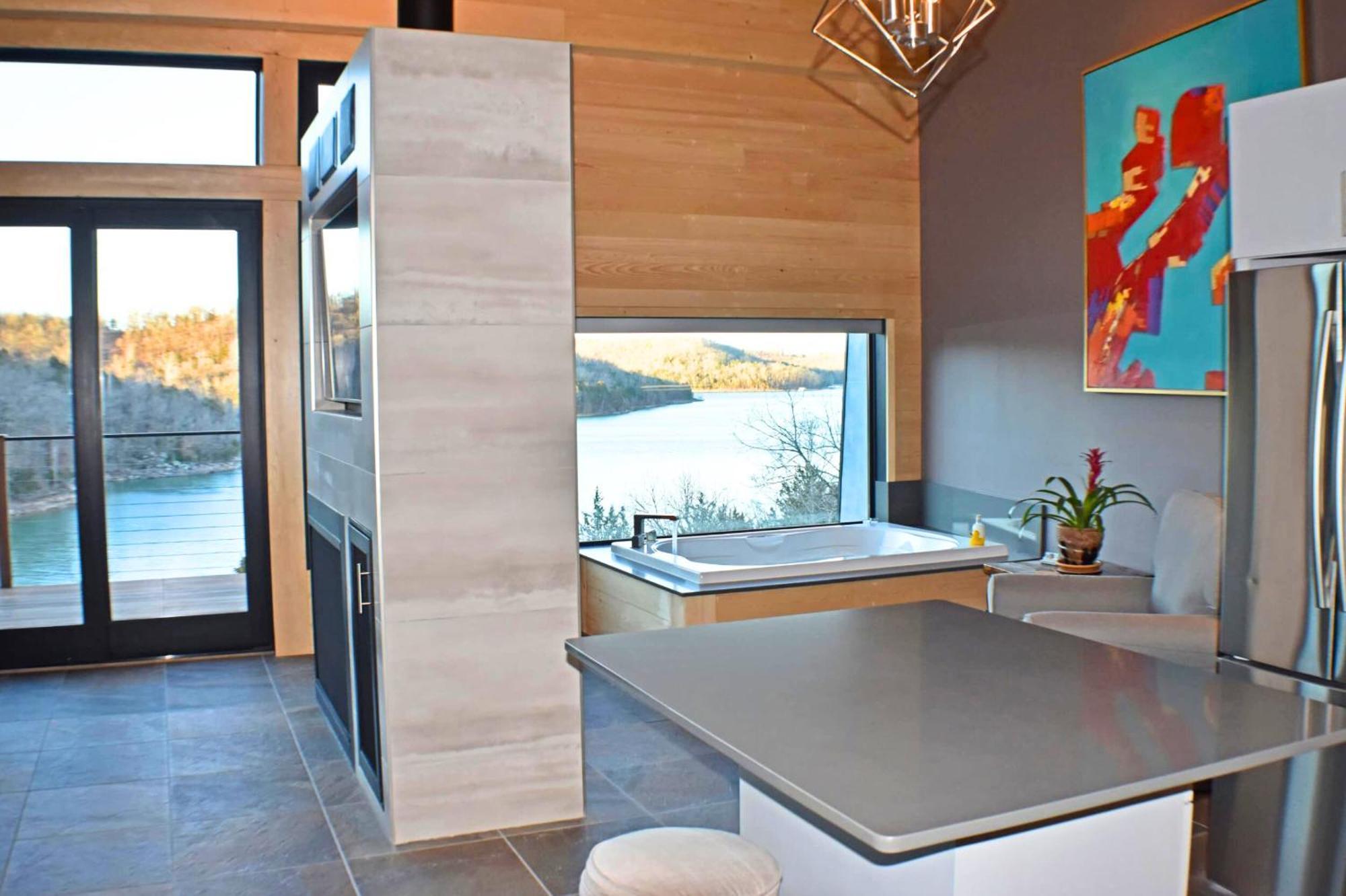 Superior King Suite