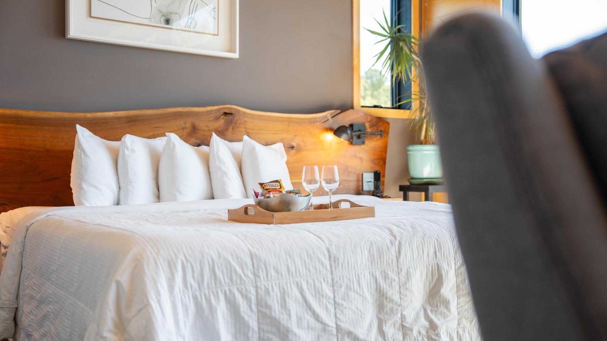 Superior King Suite