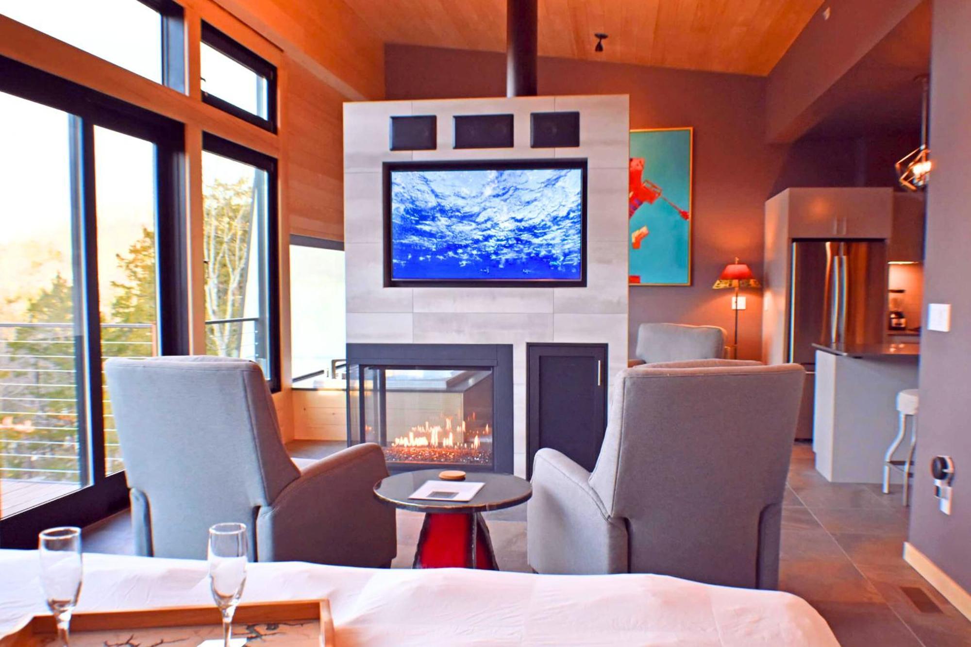 Superior King Suite