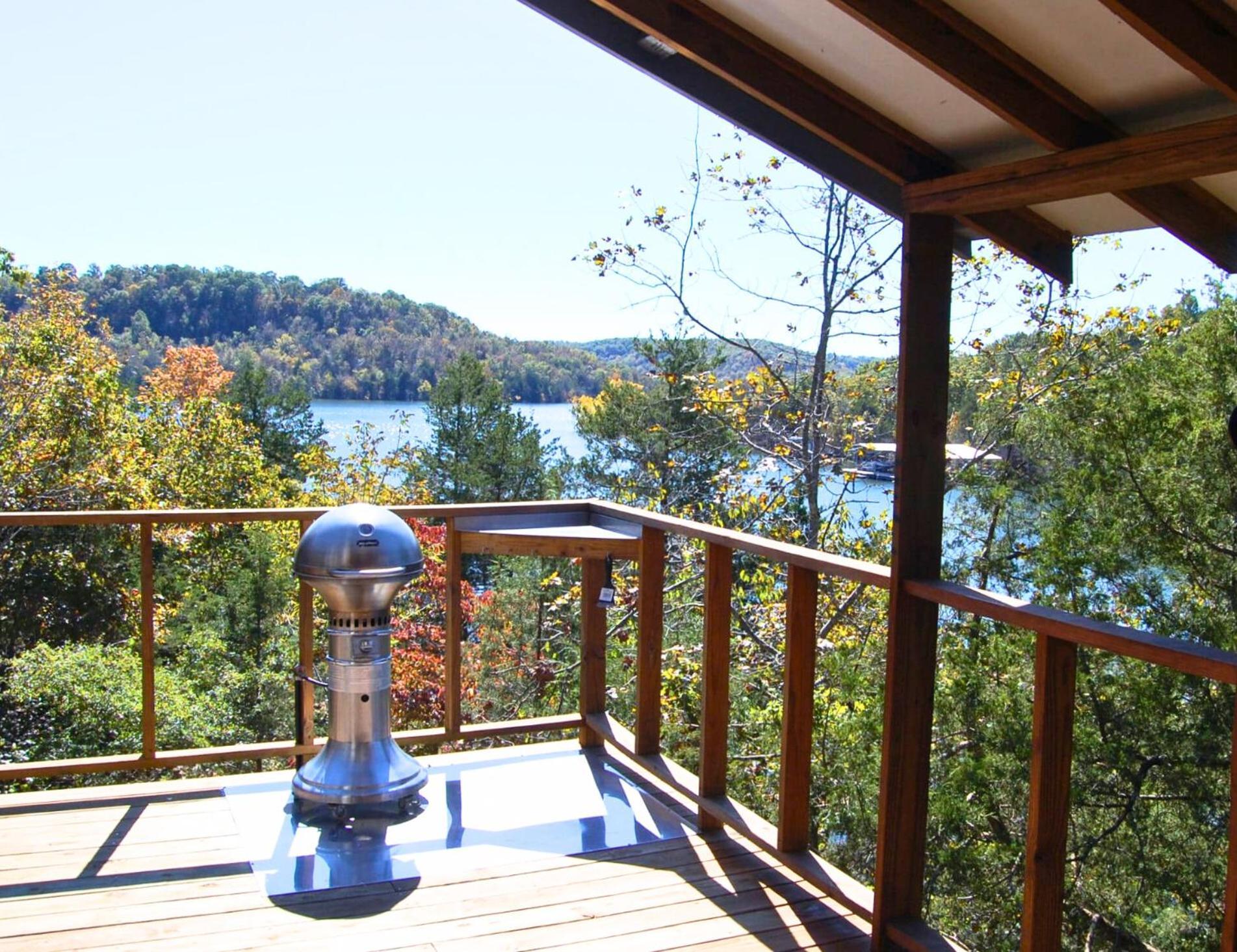 King Cabin Lake View