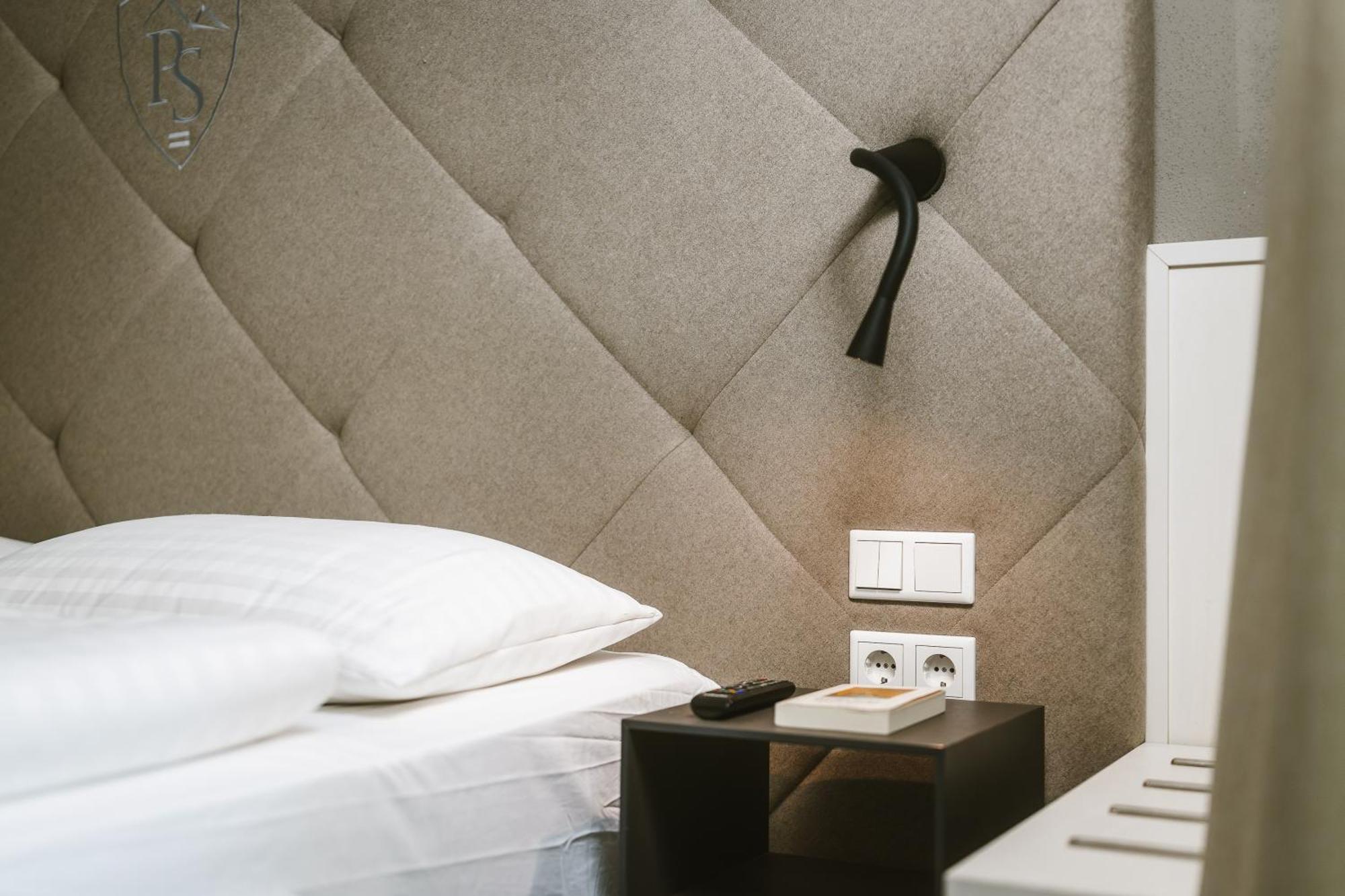 One-Bedroom Suite