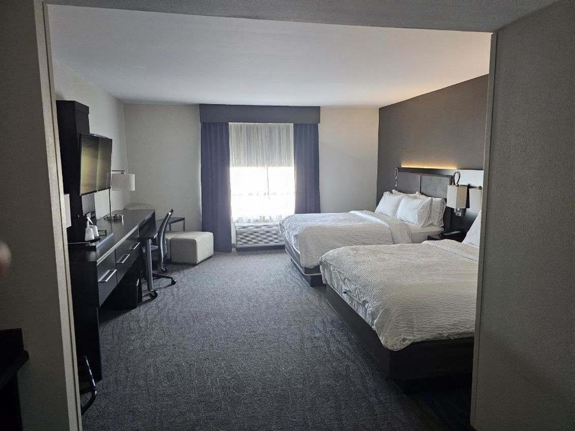2 Queen Standard Room City View