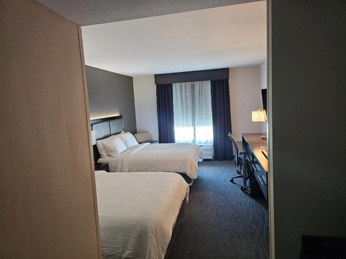 2 Queen Standard Room City View