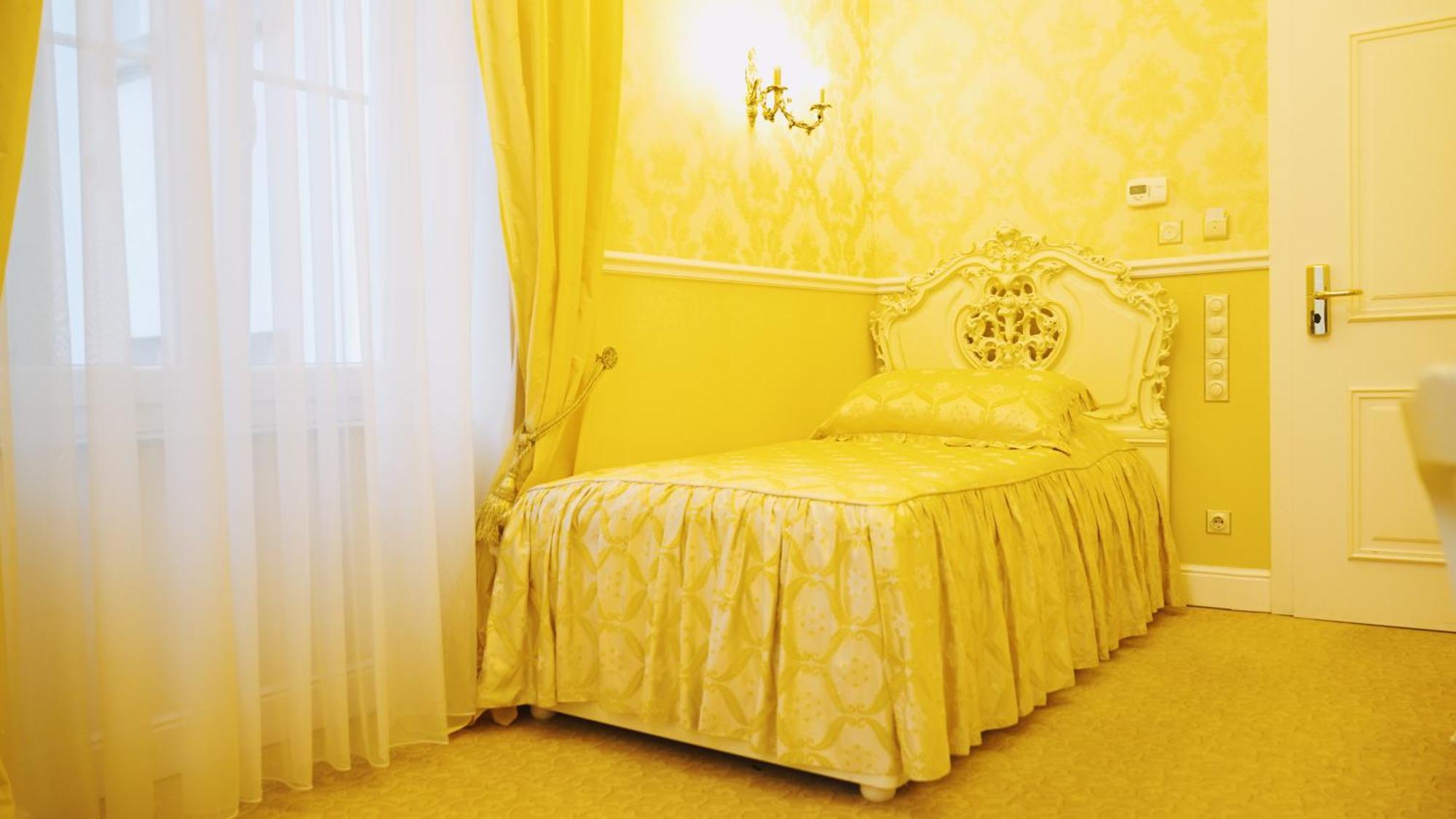 Deluxe Single Room