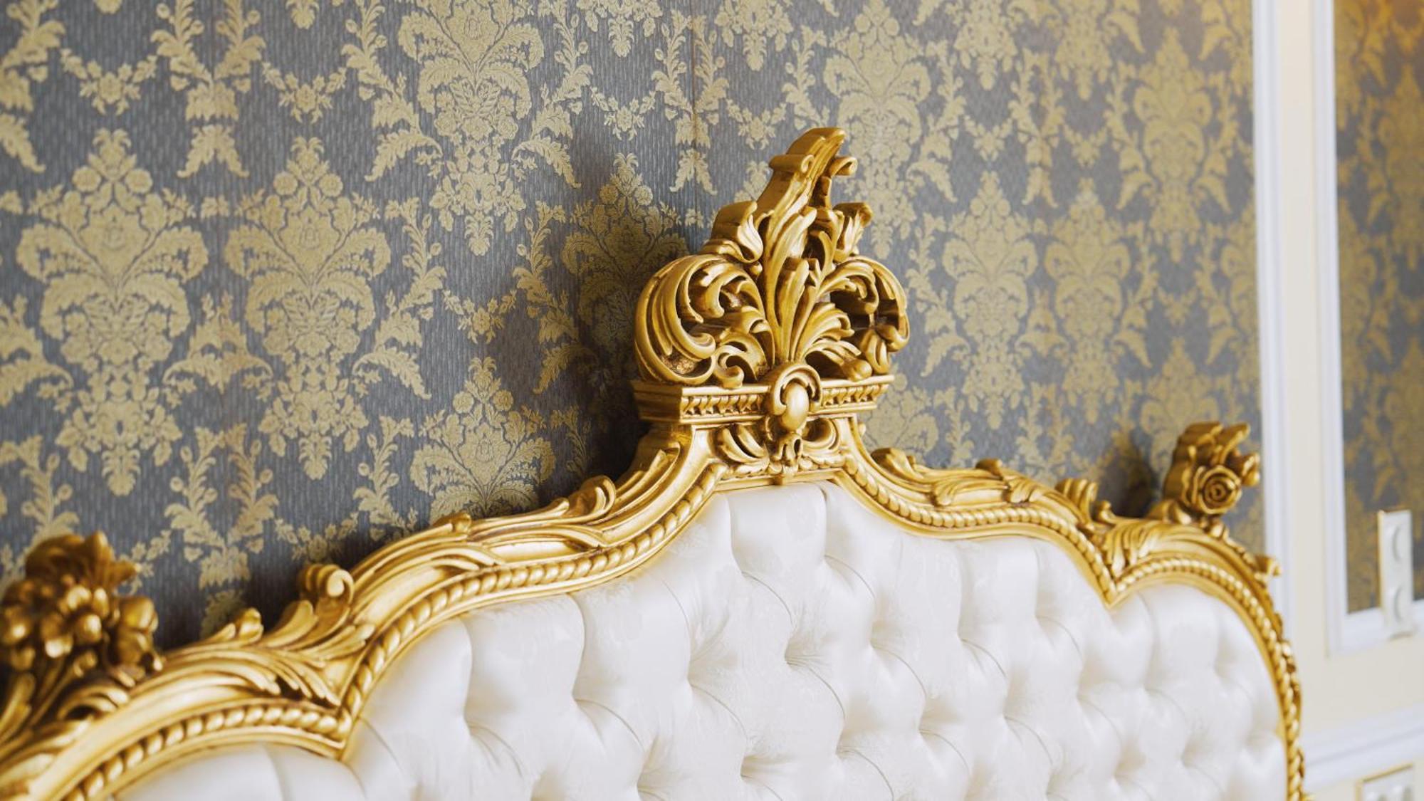 Deluxe King Suite