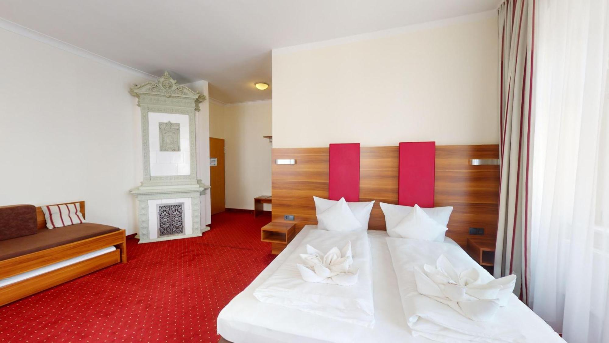 Triple Room,1623844780:JPEG