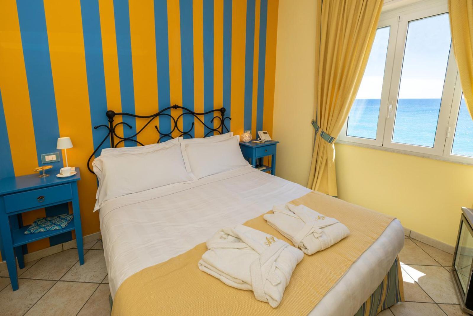Double Standard Room Sea View