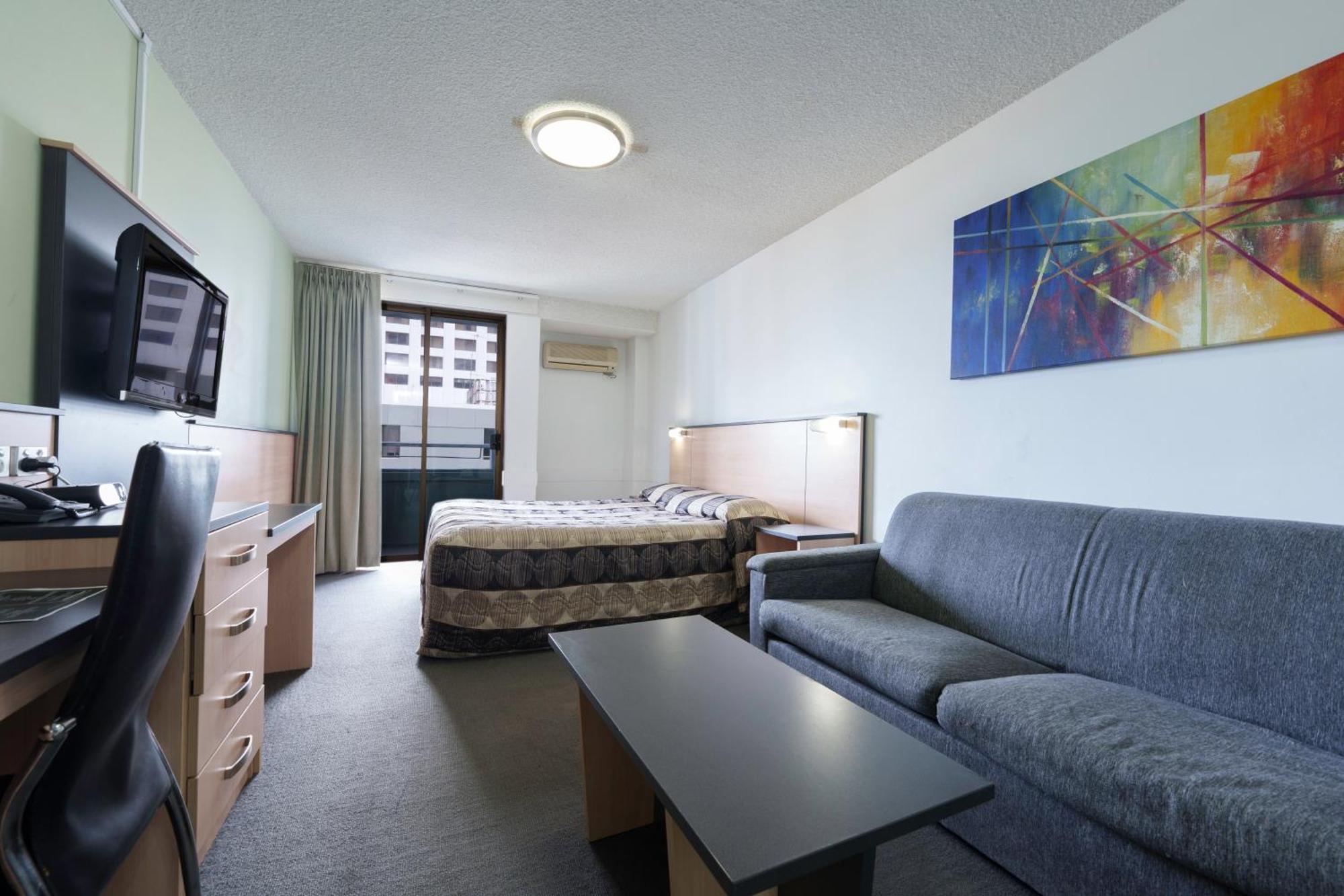 Standard Queen Studio Suite