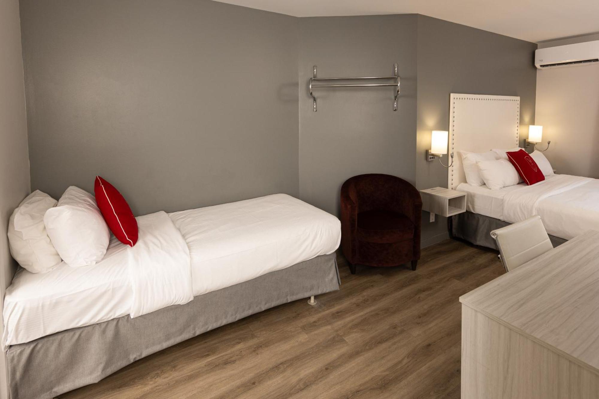 Triple Room