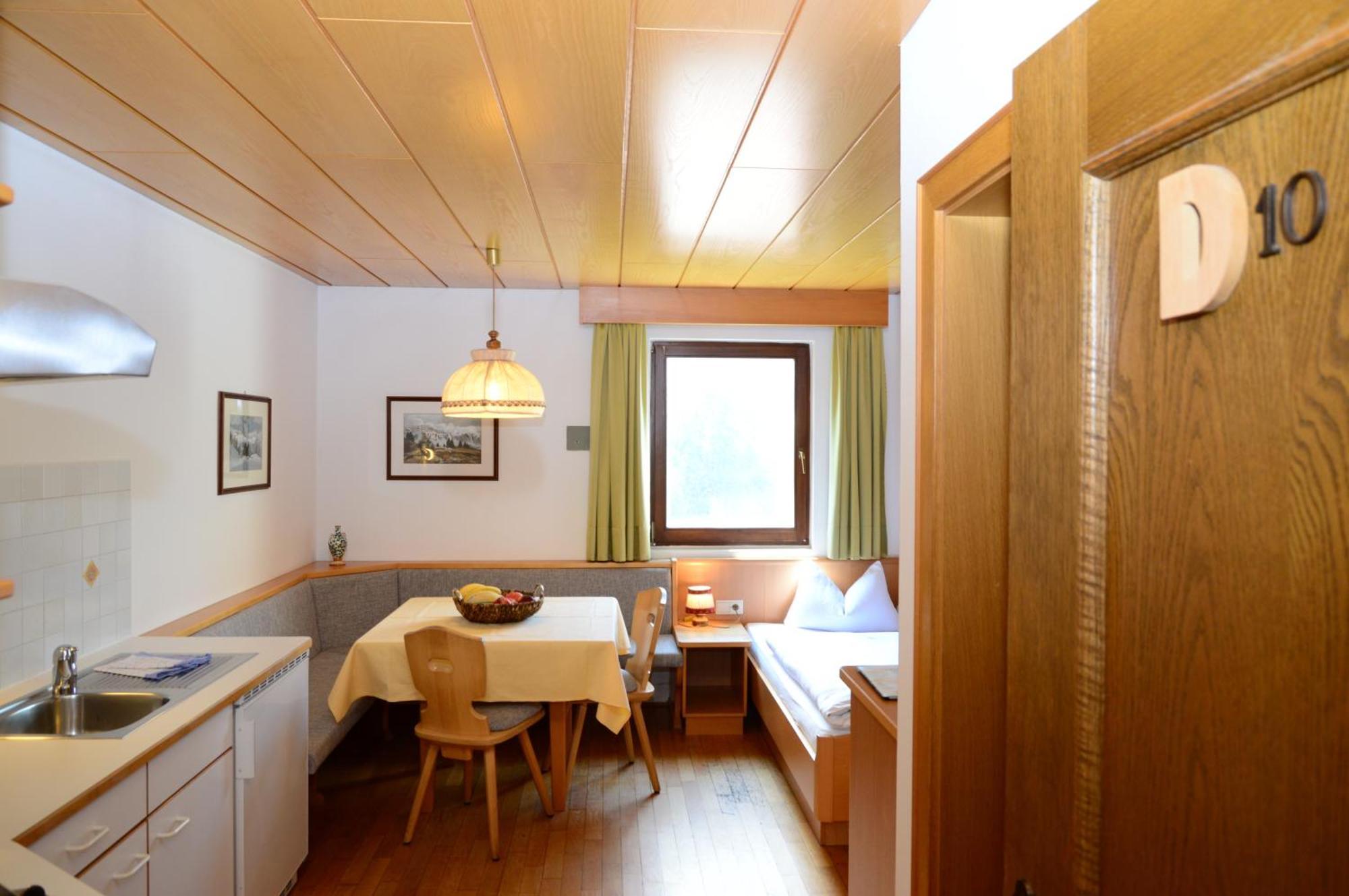 Studio Apartment