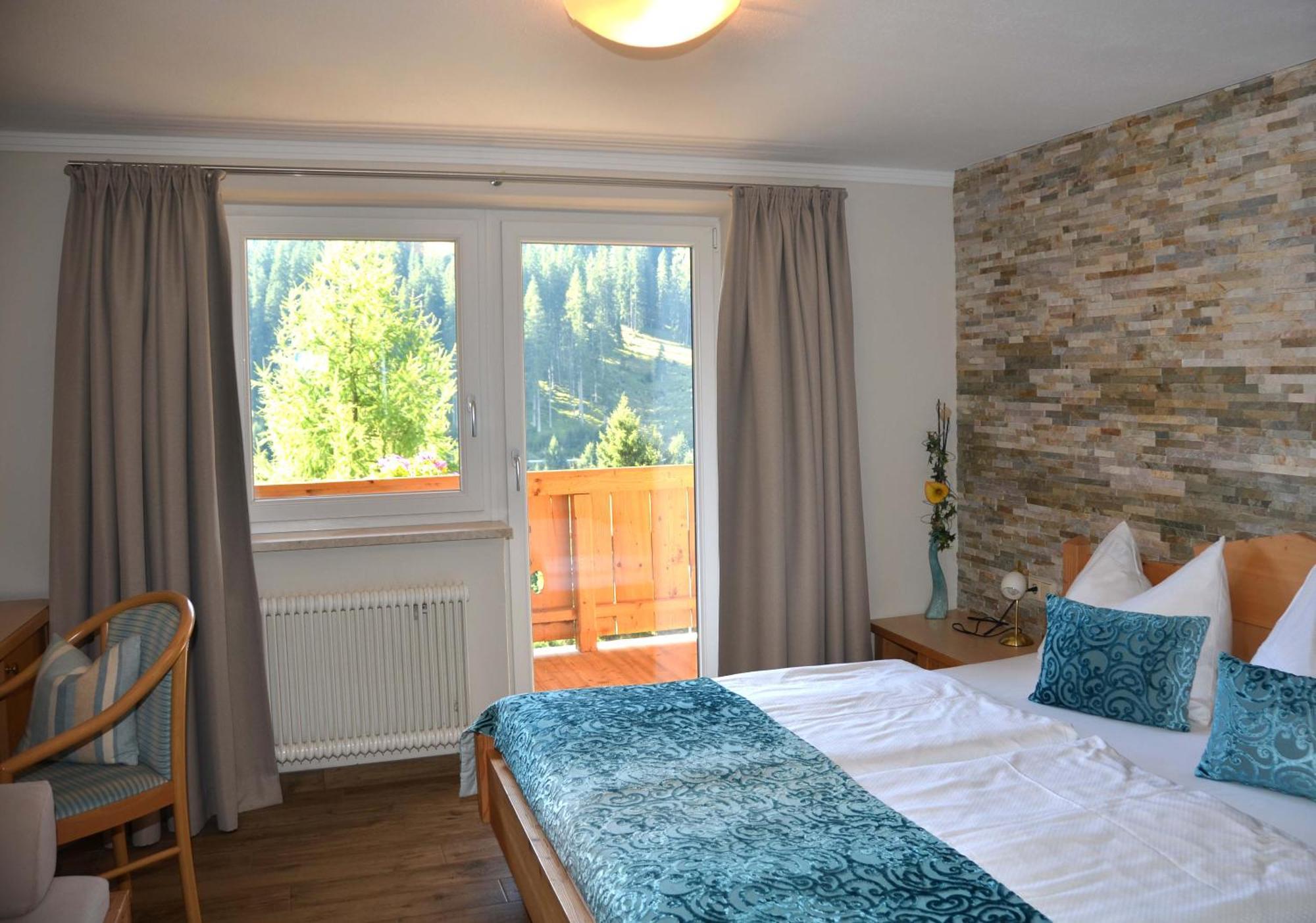 Deluxe Double Room Extra Bed