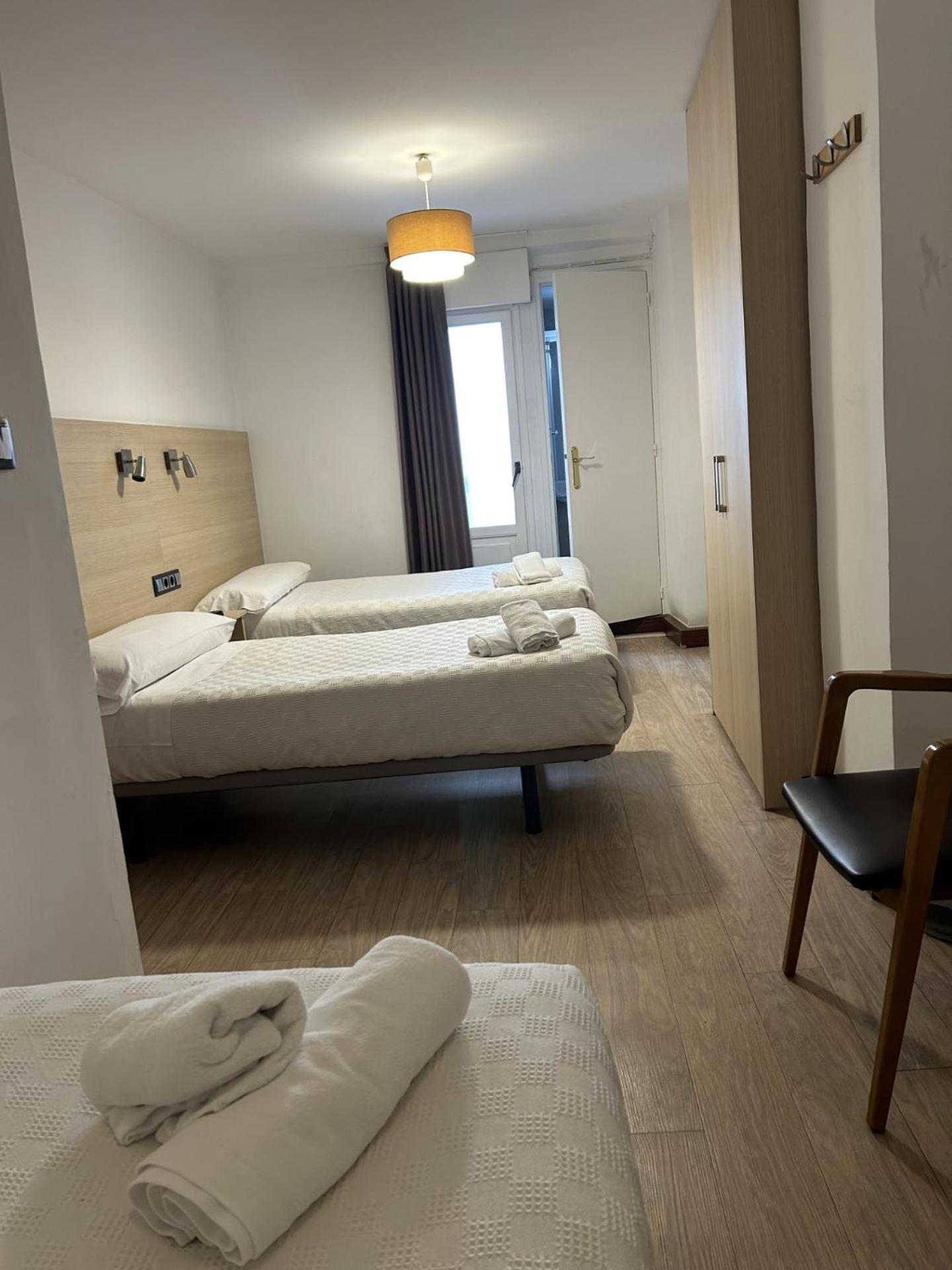Triple Room Three Single Beds