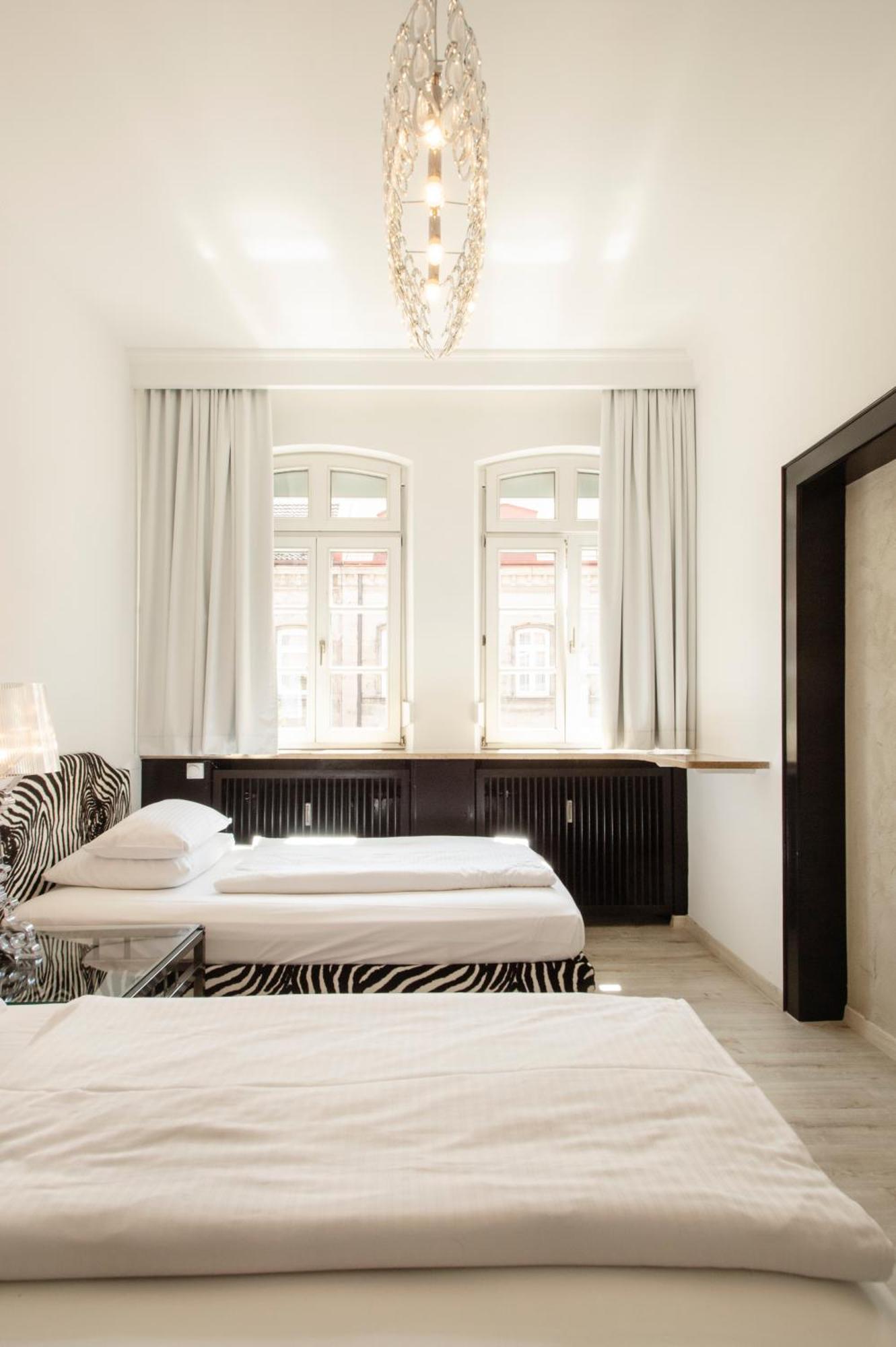 Deluxe Family Suite