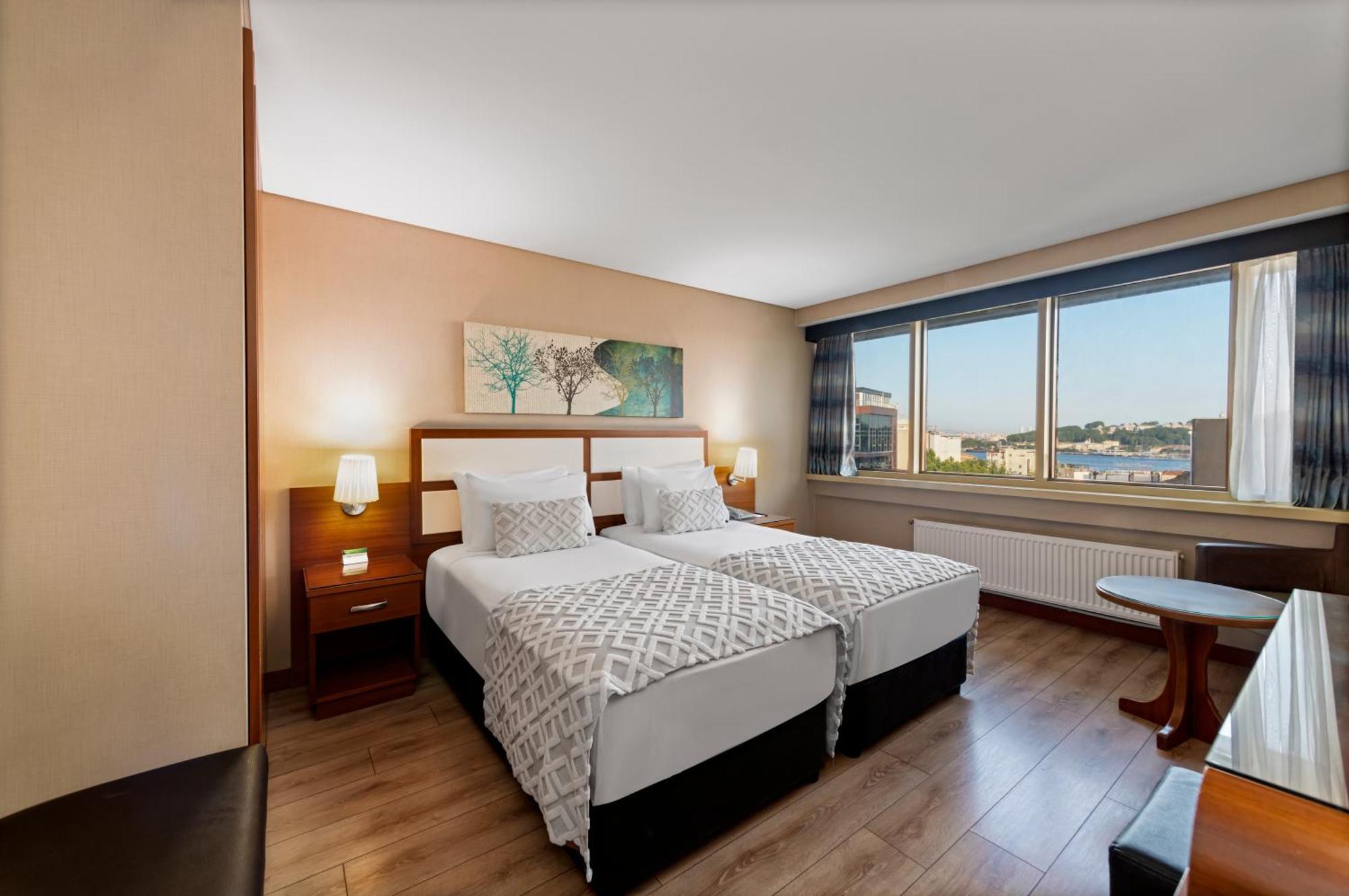 Double or Twin Room City View