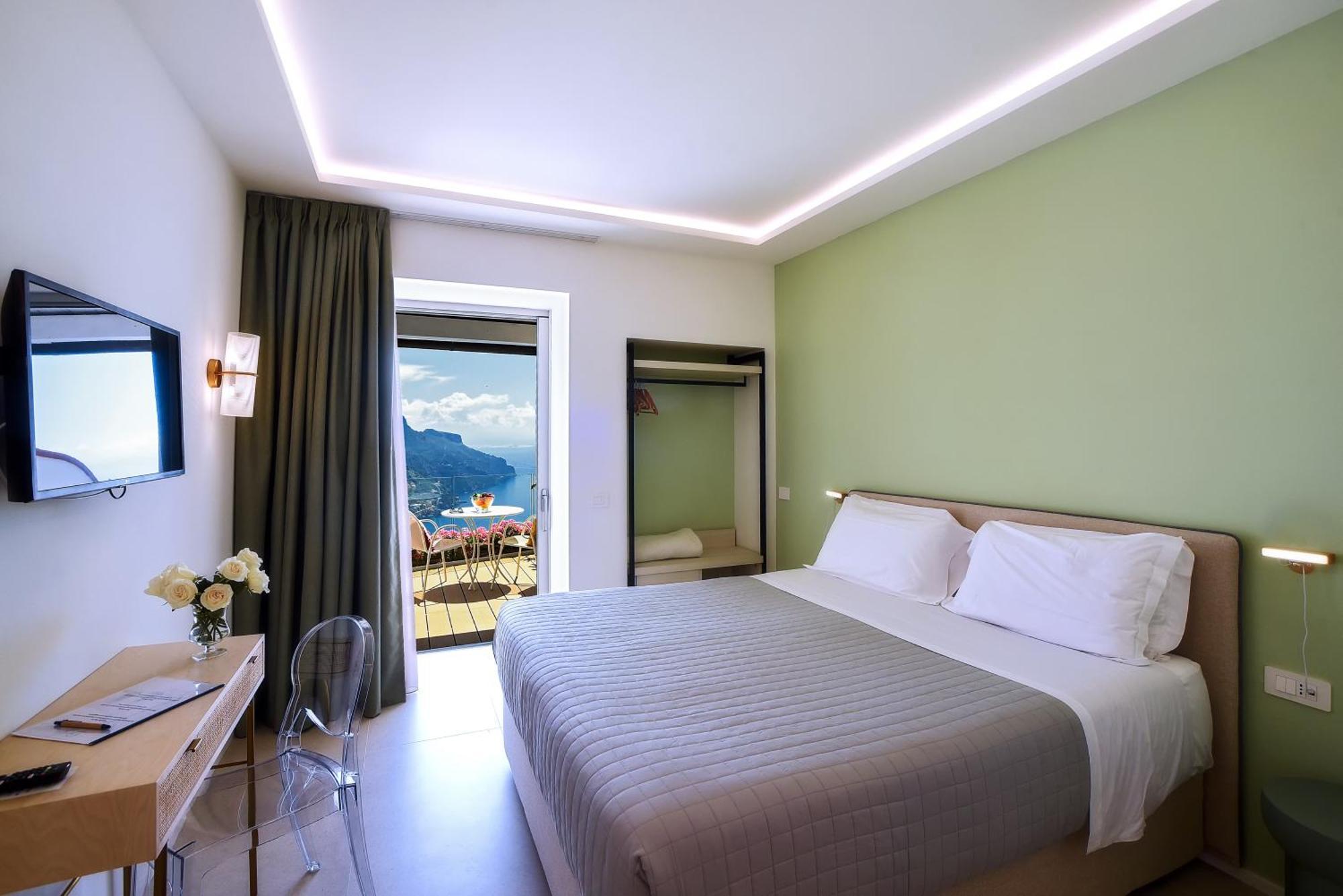 Deluxe Double Room Sea View