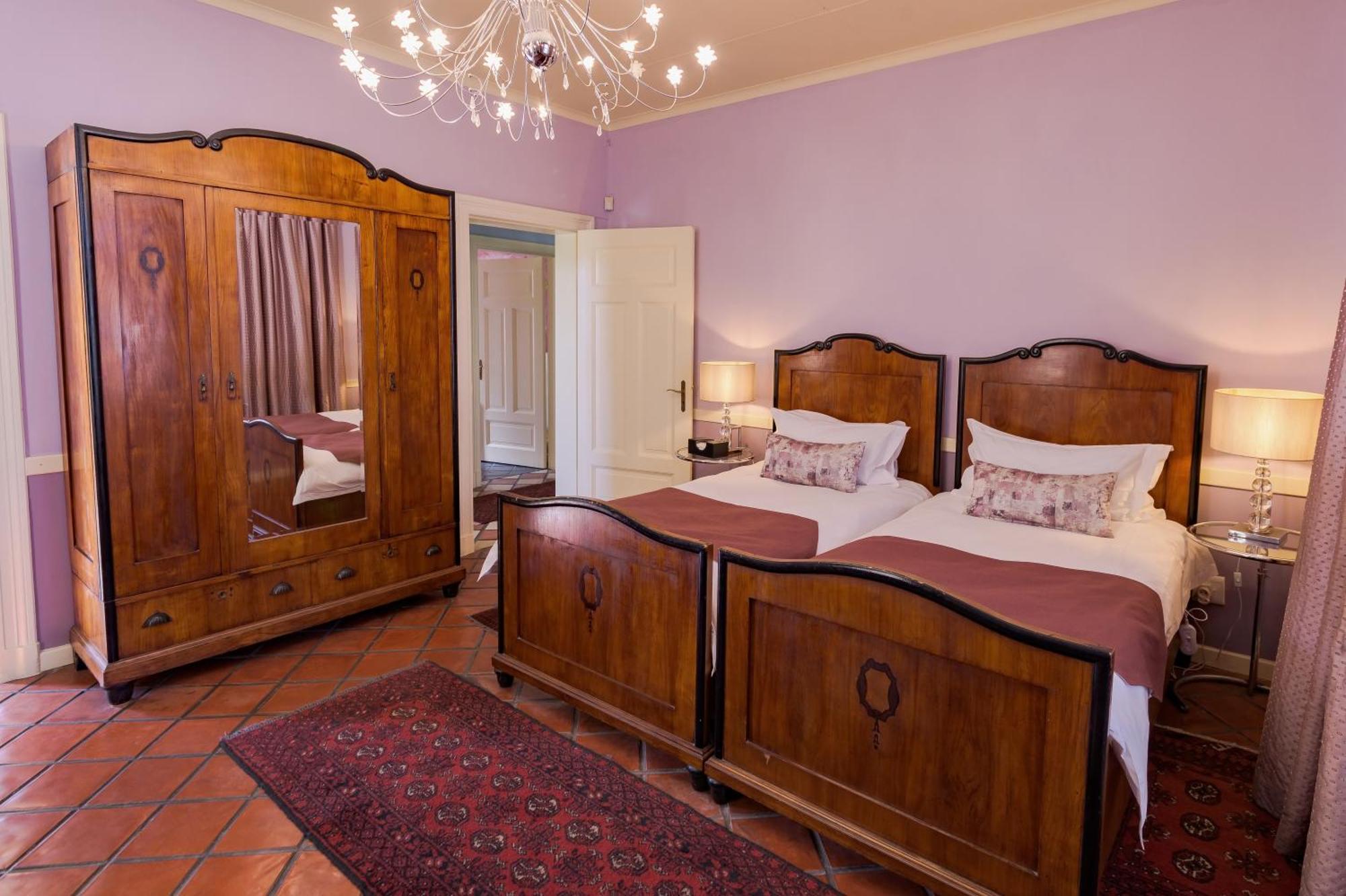 Twin Room Garden View