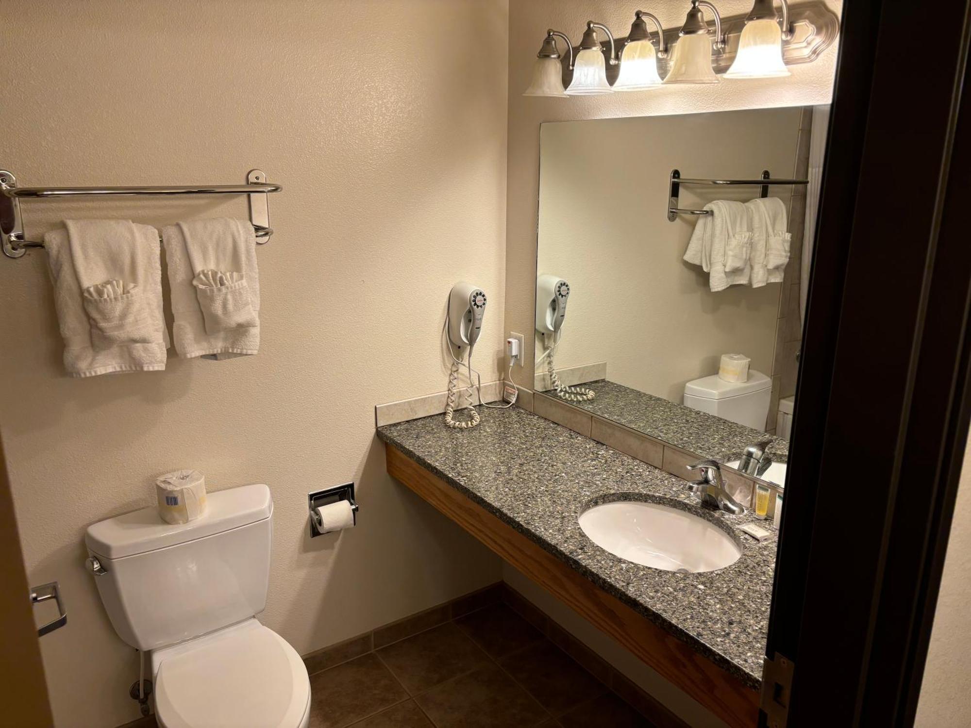 Queen Studio Suite Non-Smoking