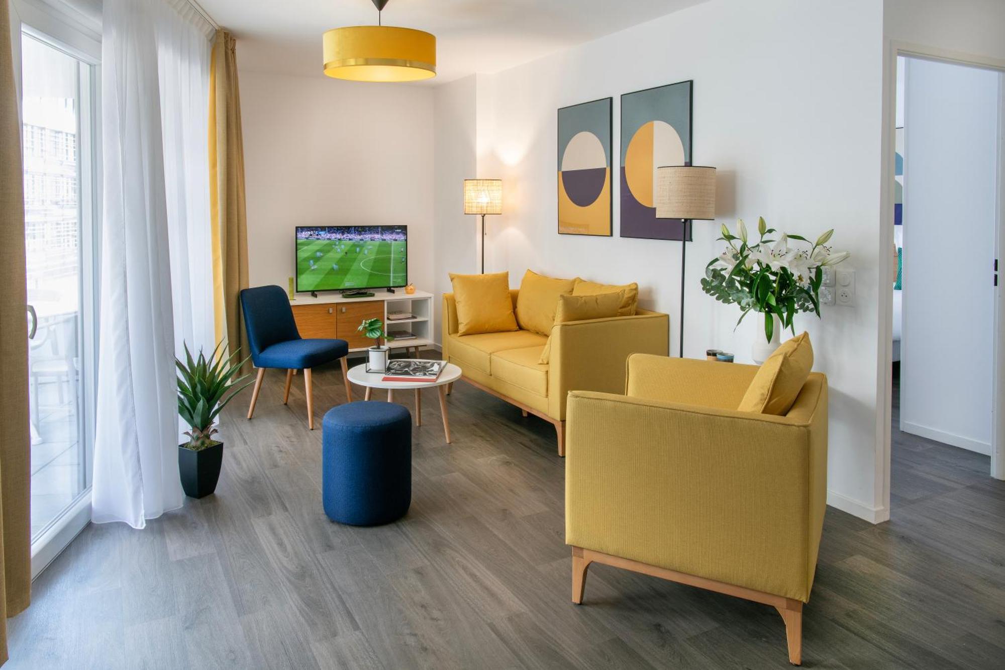 One-Bedroom Apartment