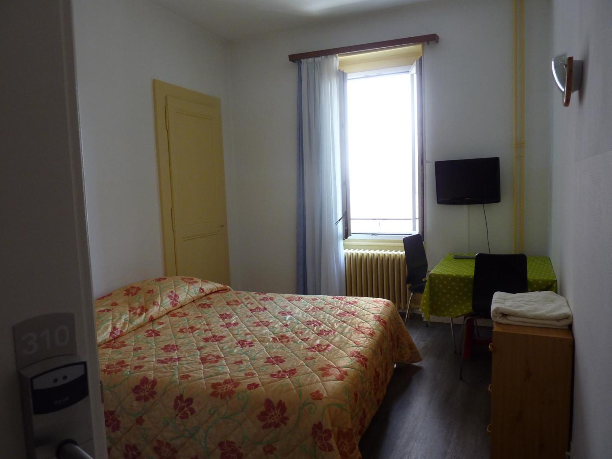 Monolocale Budget con Bagno in Comune