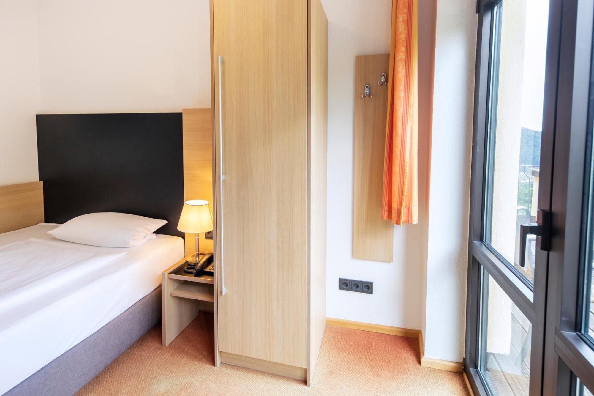 Comfort Single Room