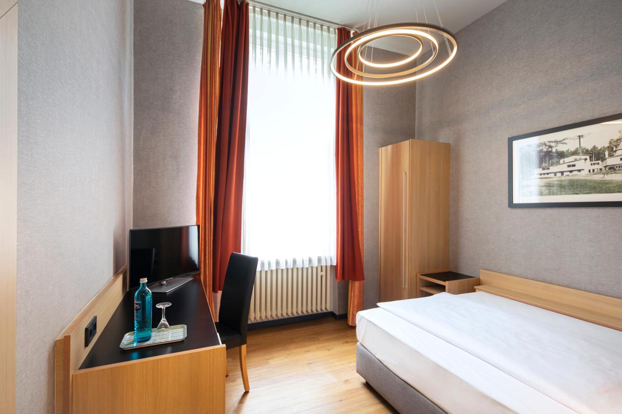 Comfort Single Room