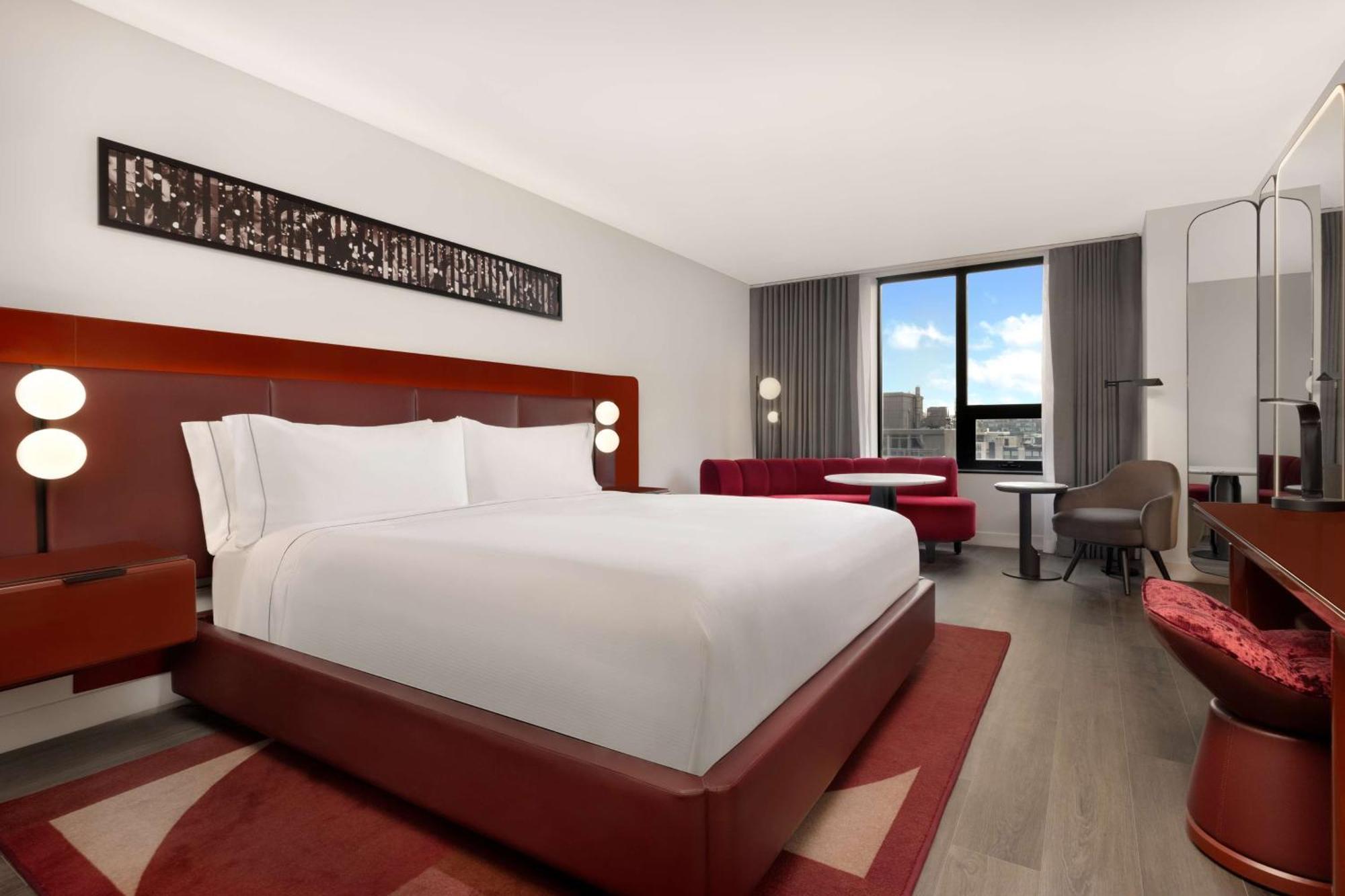 Corner King Room