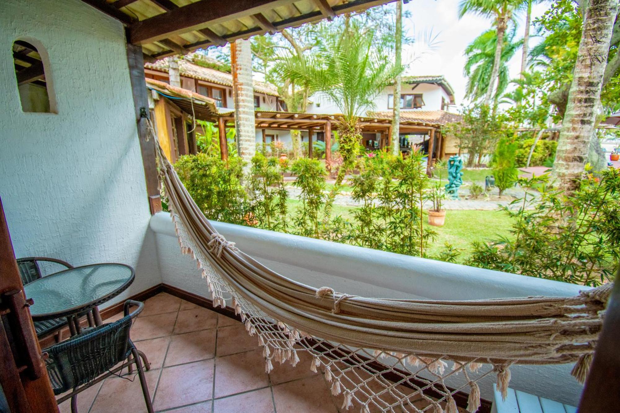 Queen Suite Pool View