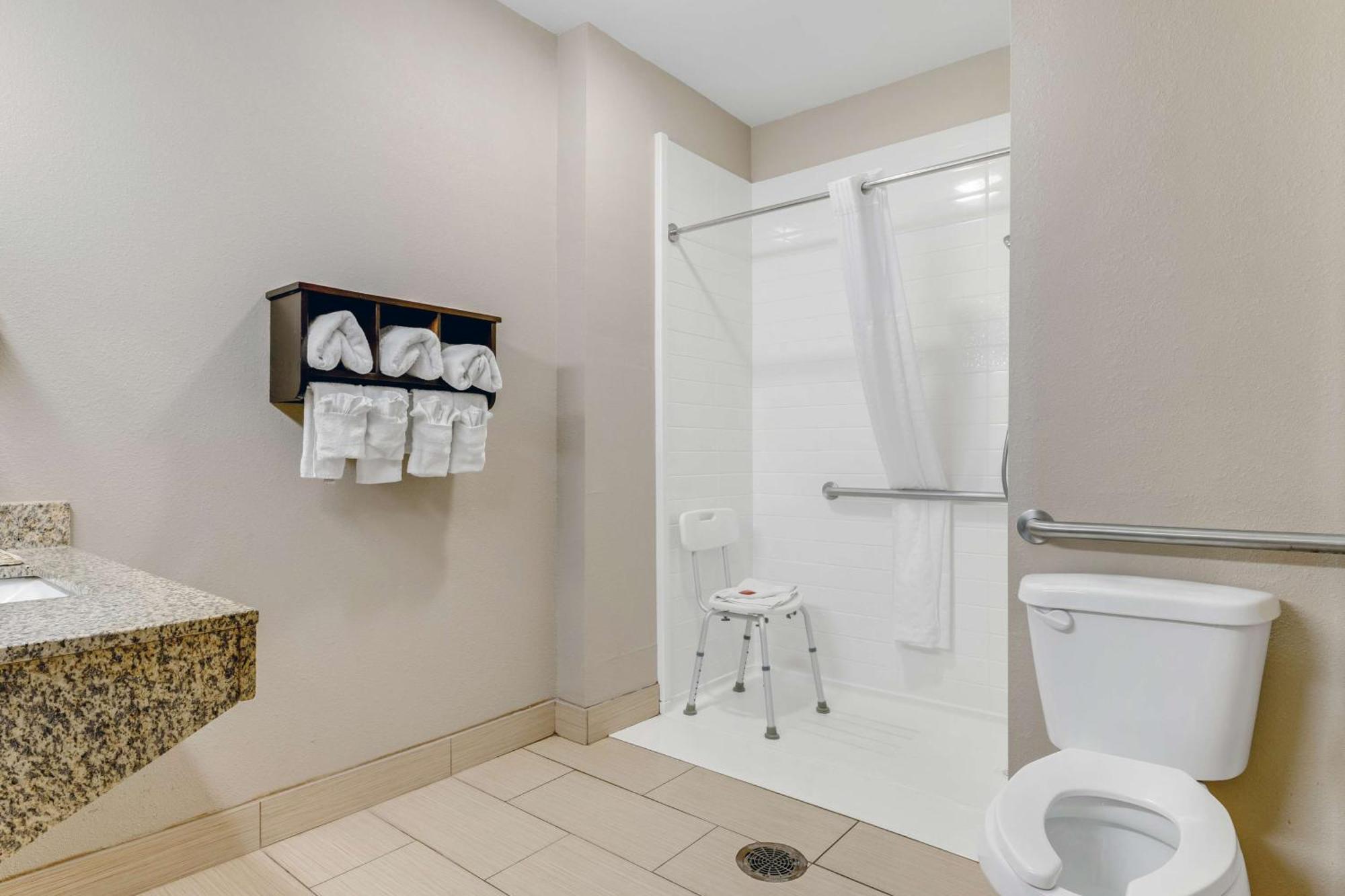 Queen Room with Two Queen Beds and Roll-In Shower - Disability Access/Non-Smoking