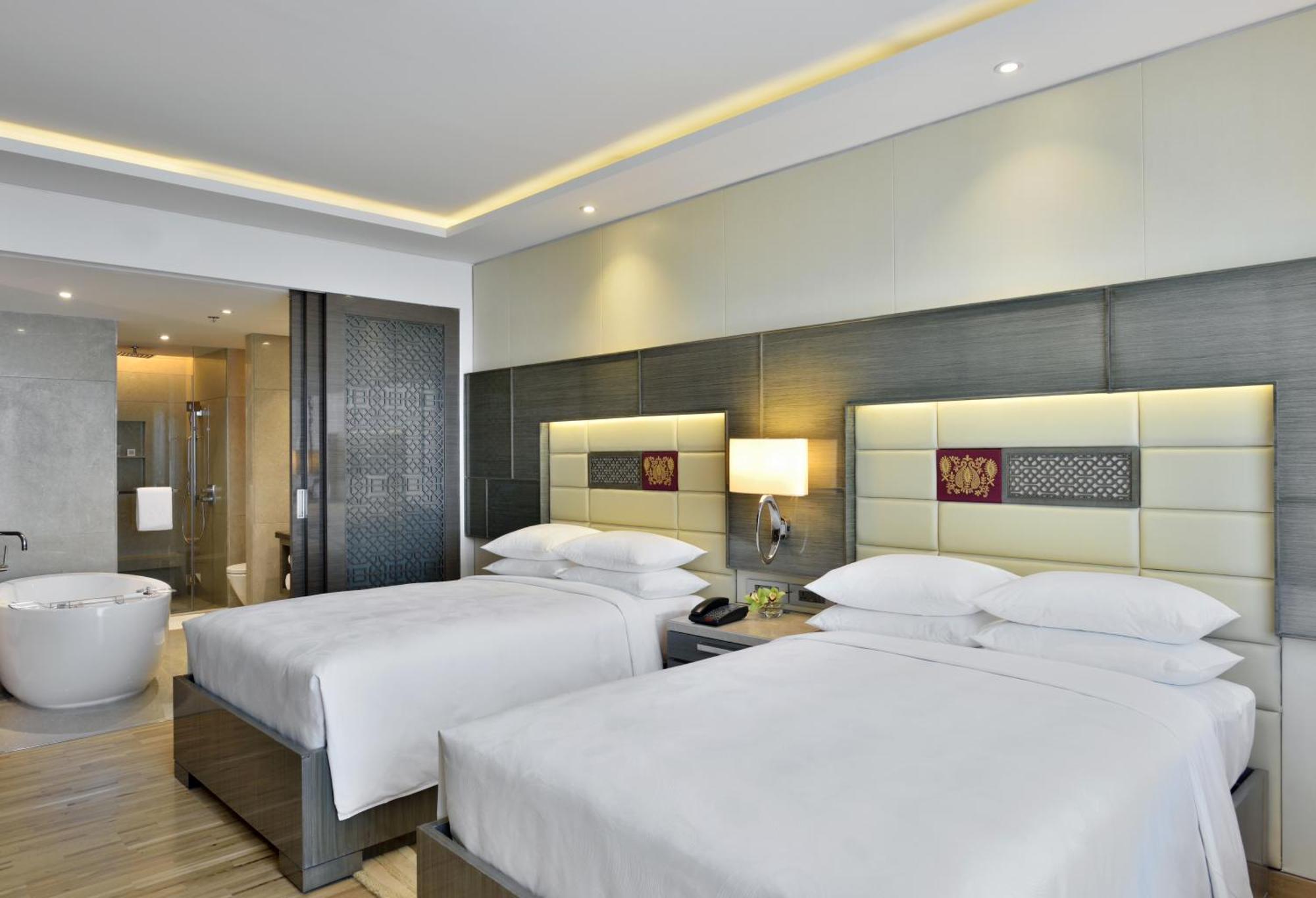 Guest room 2 Double City view