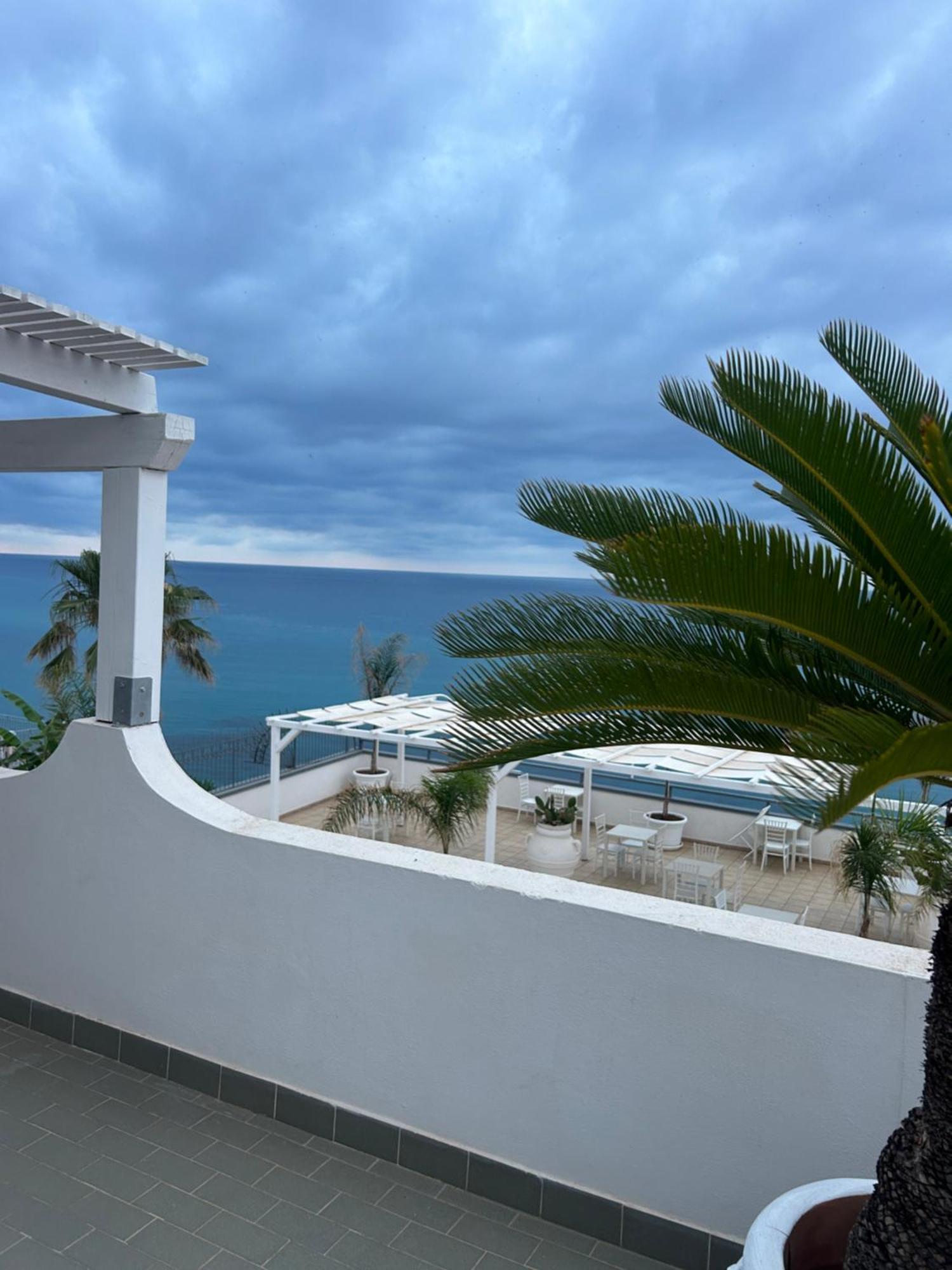 Deluxe Double Room Balcony Sea View