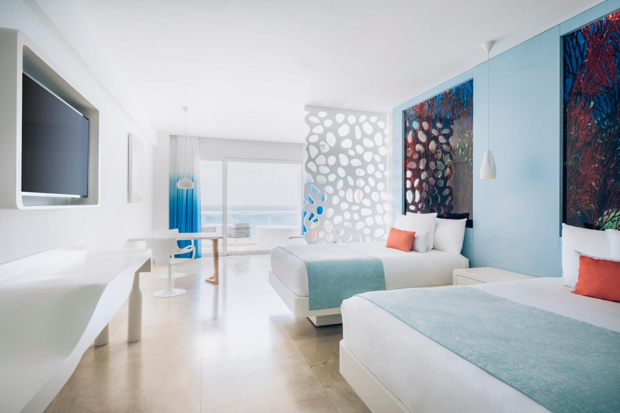 Junior Suite Ocean Front Panoramic