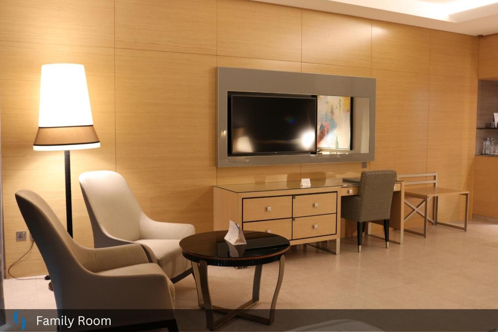 Family Room Complimentary Luxury Transfers to Jumeirah Beach Mall of Emirates