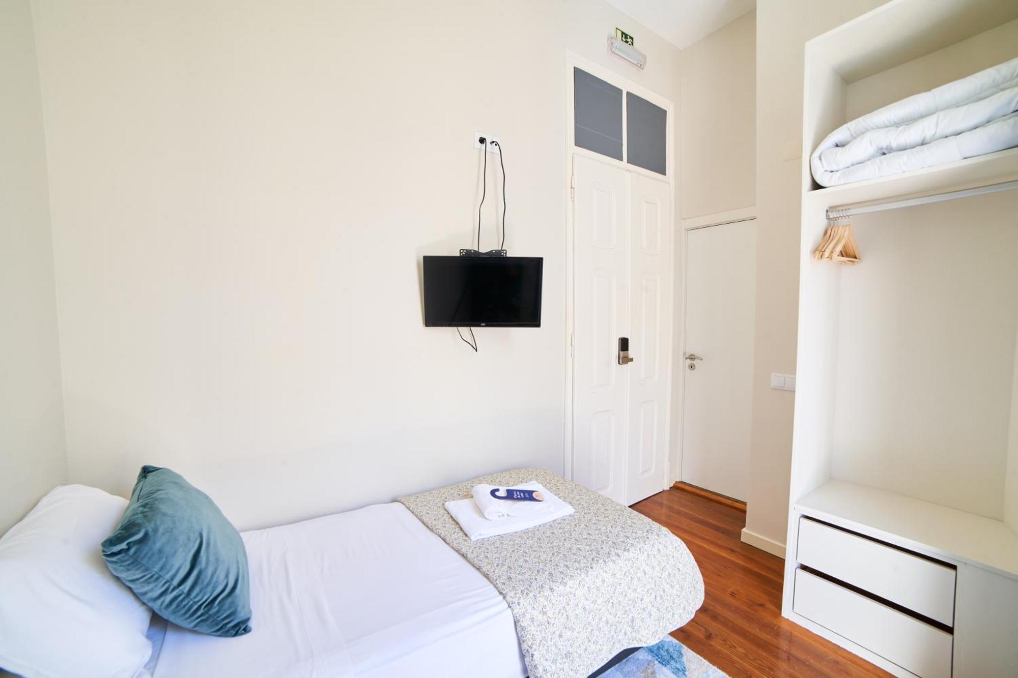 Single Room,1598467208:JPEG