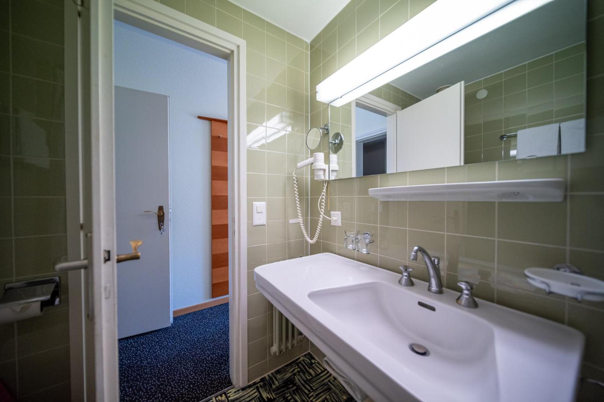 Panorama Double Room Balcony Lake side
