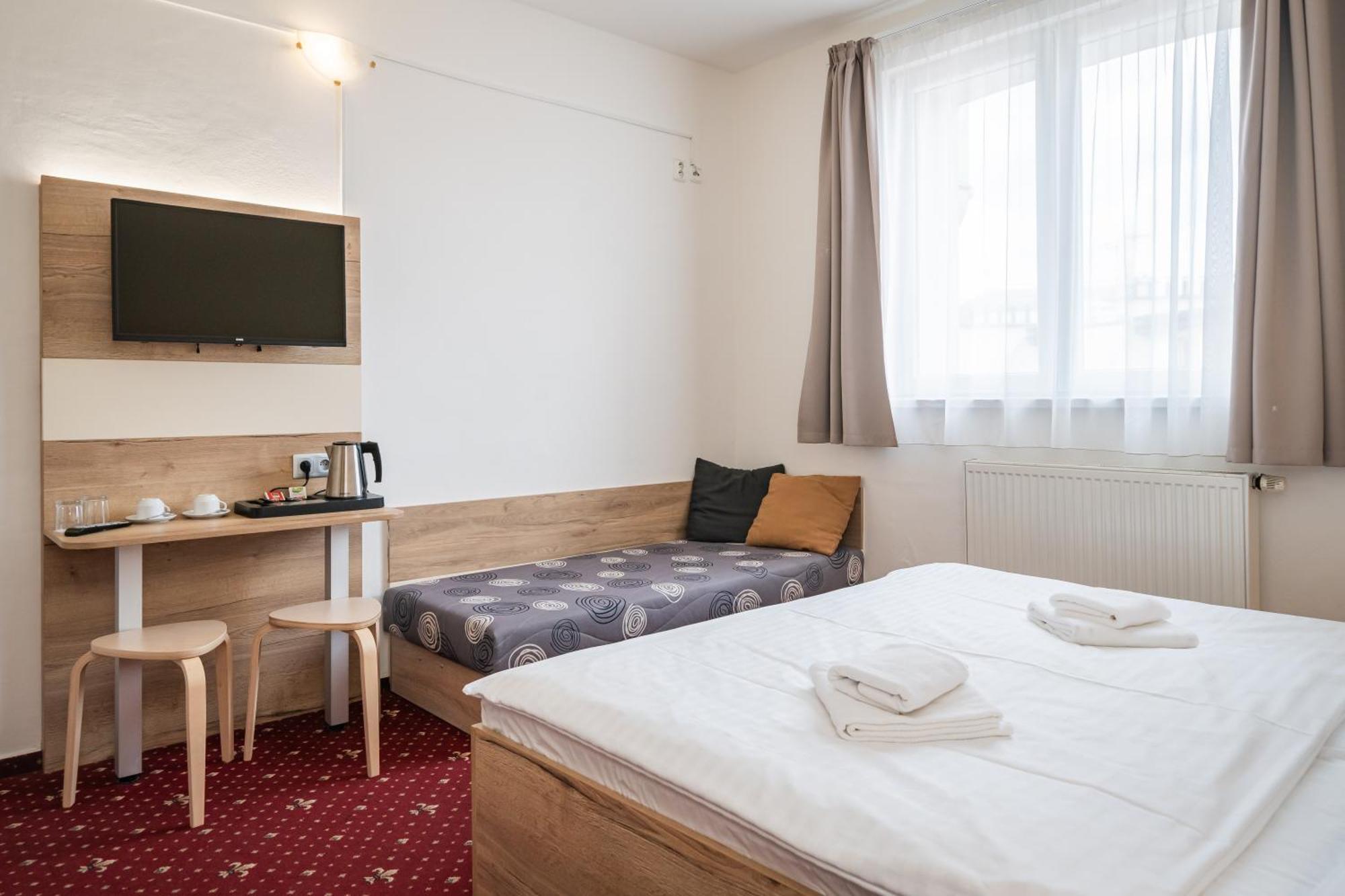 Deluxe Single Room