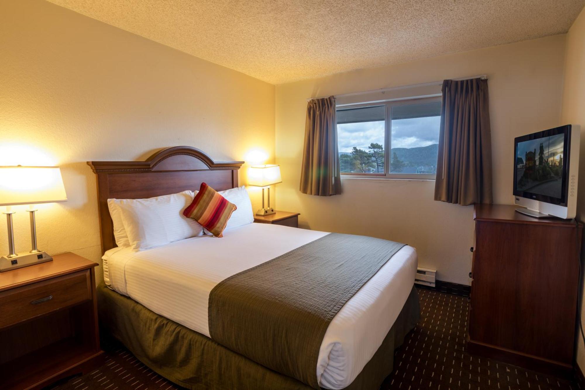 Two Queen Ocean View with Kitchenette