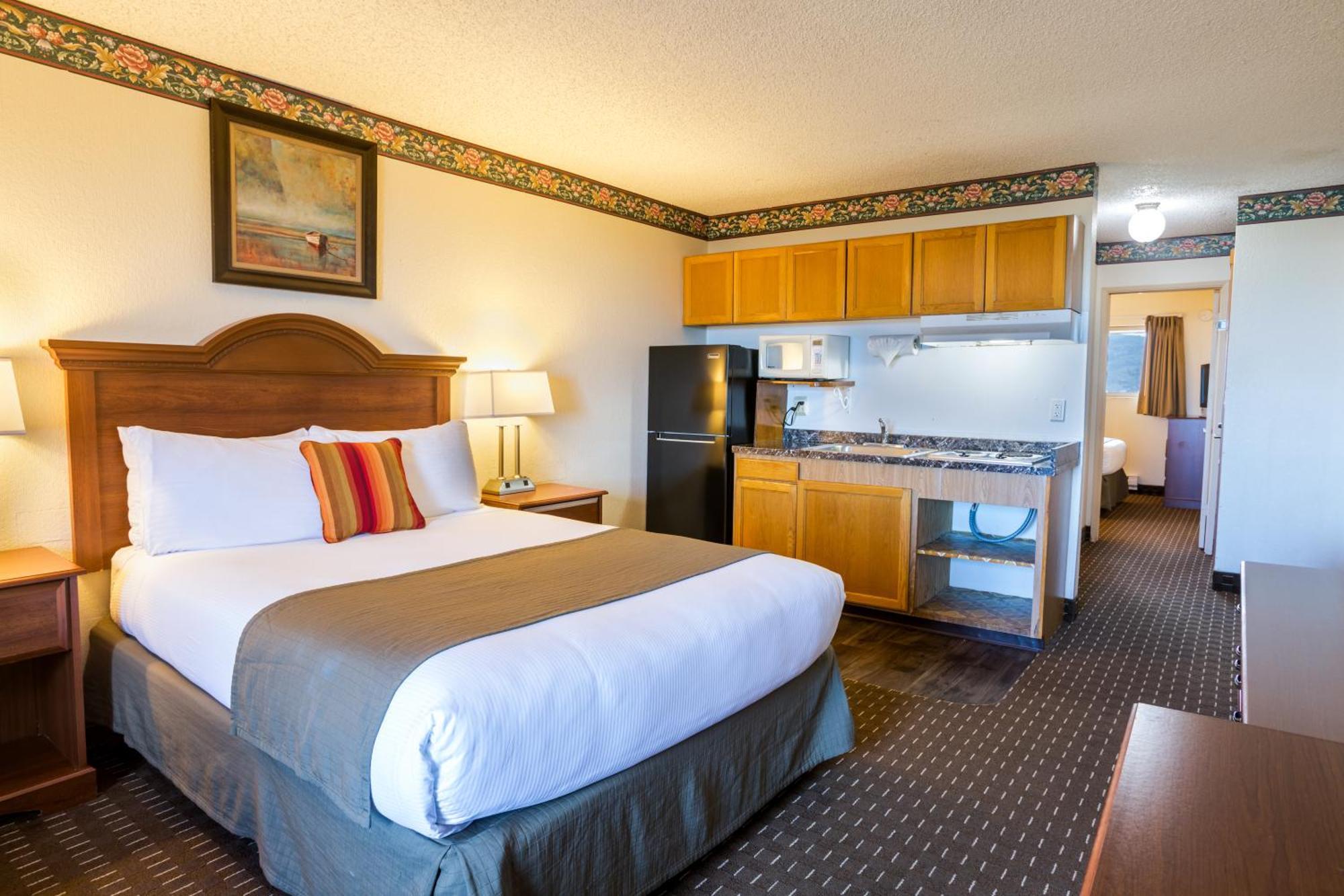 Two Queen Ocean View Kitchenette