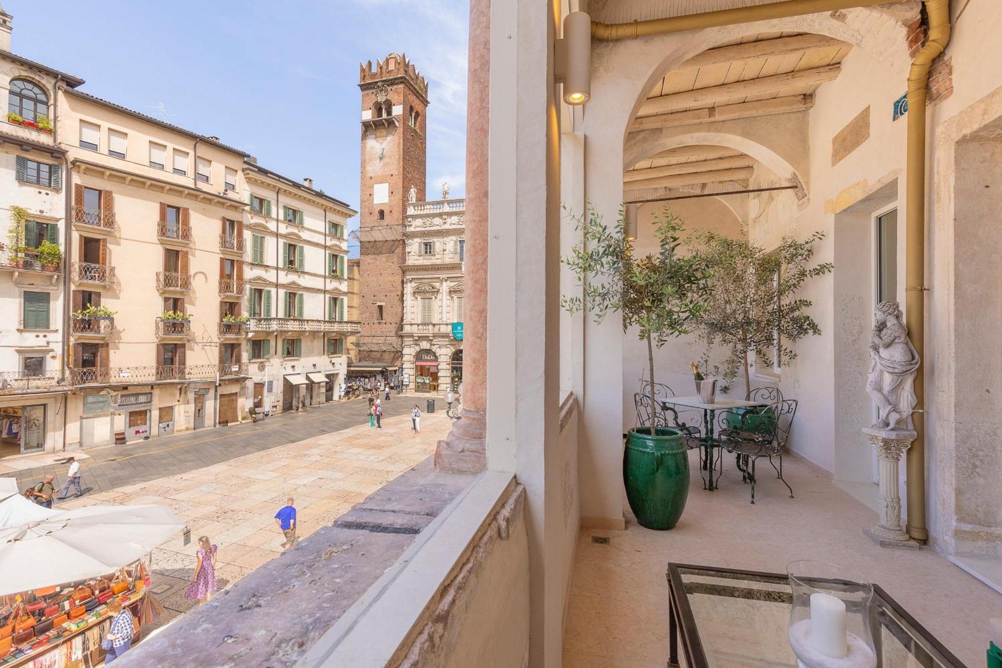 Superior Apartment Terrace City View
