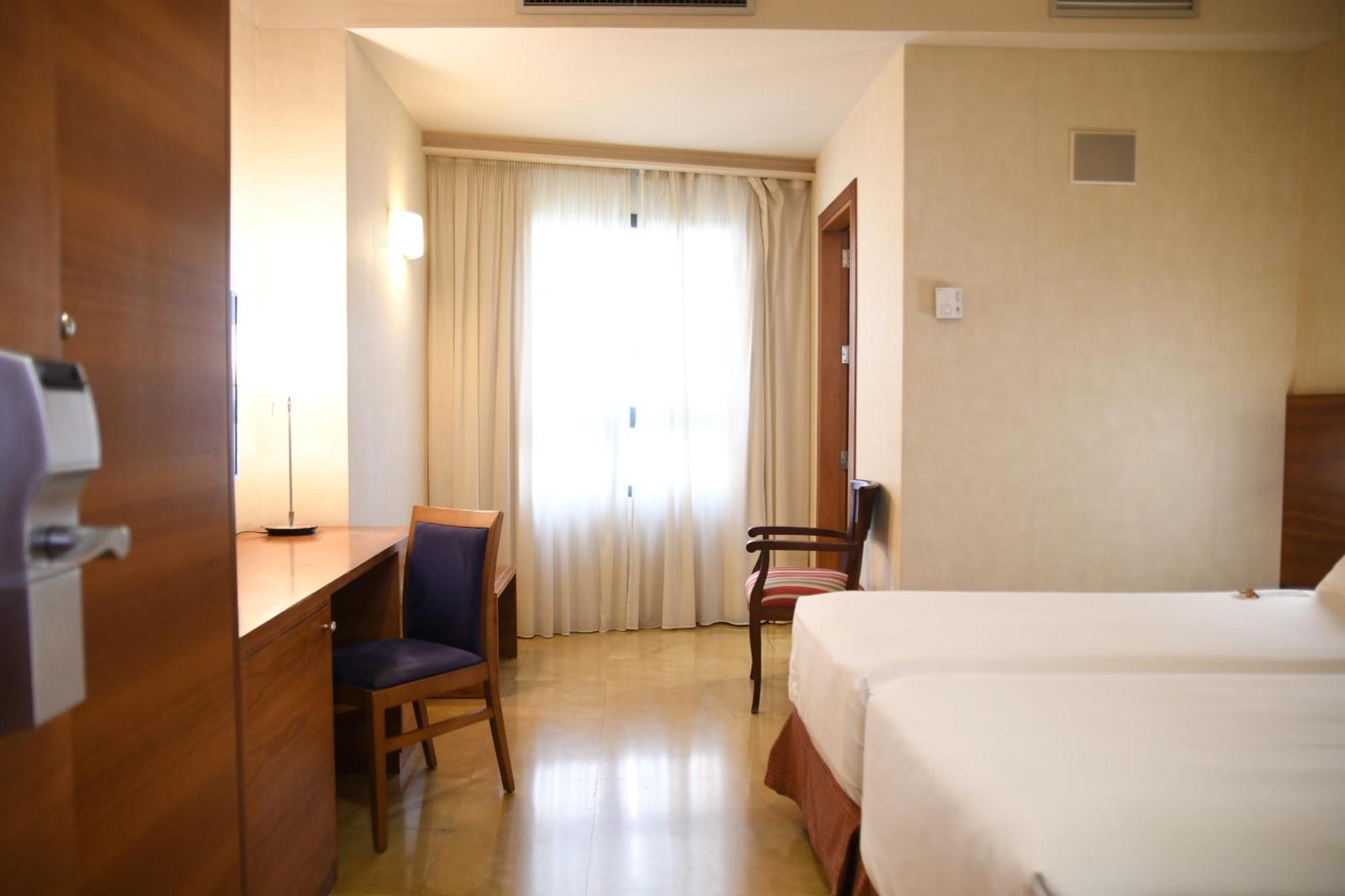 Habitación Doble (1 o 2 personas)
