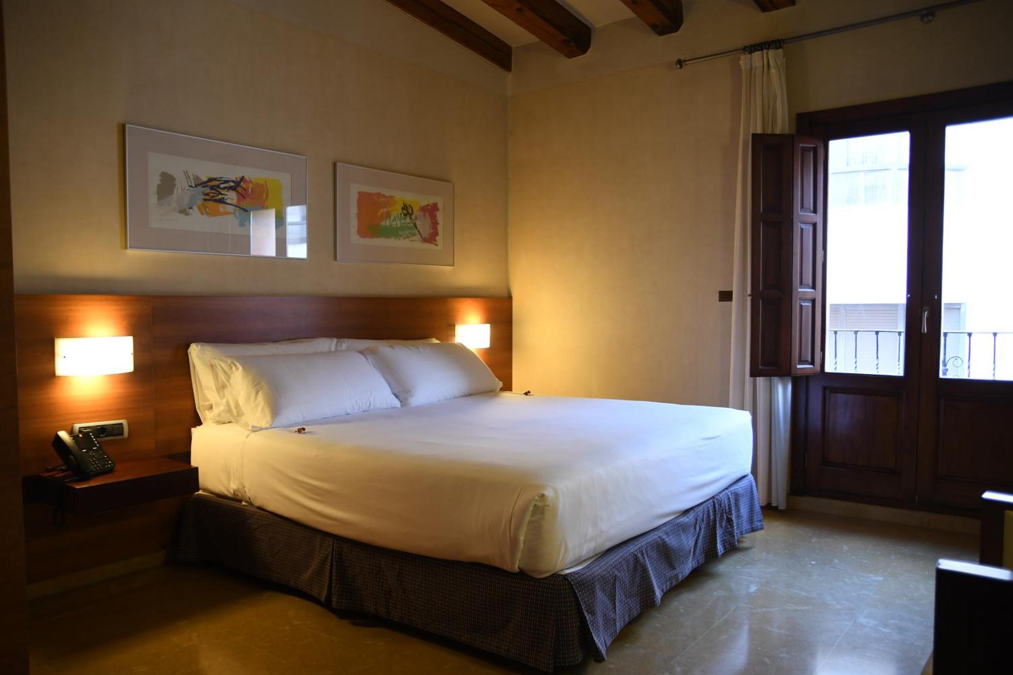 Double or Twin Room Balcony