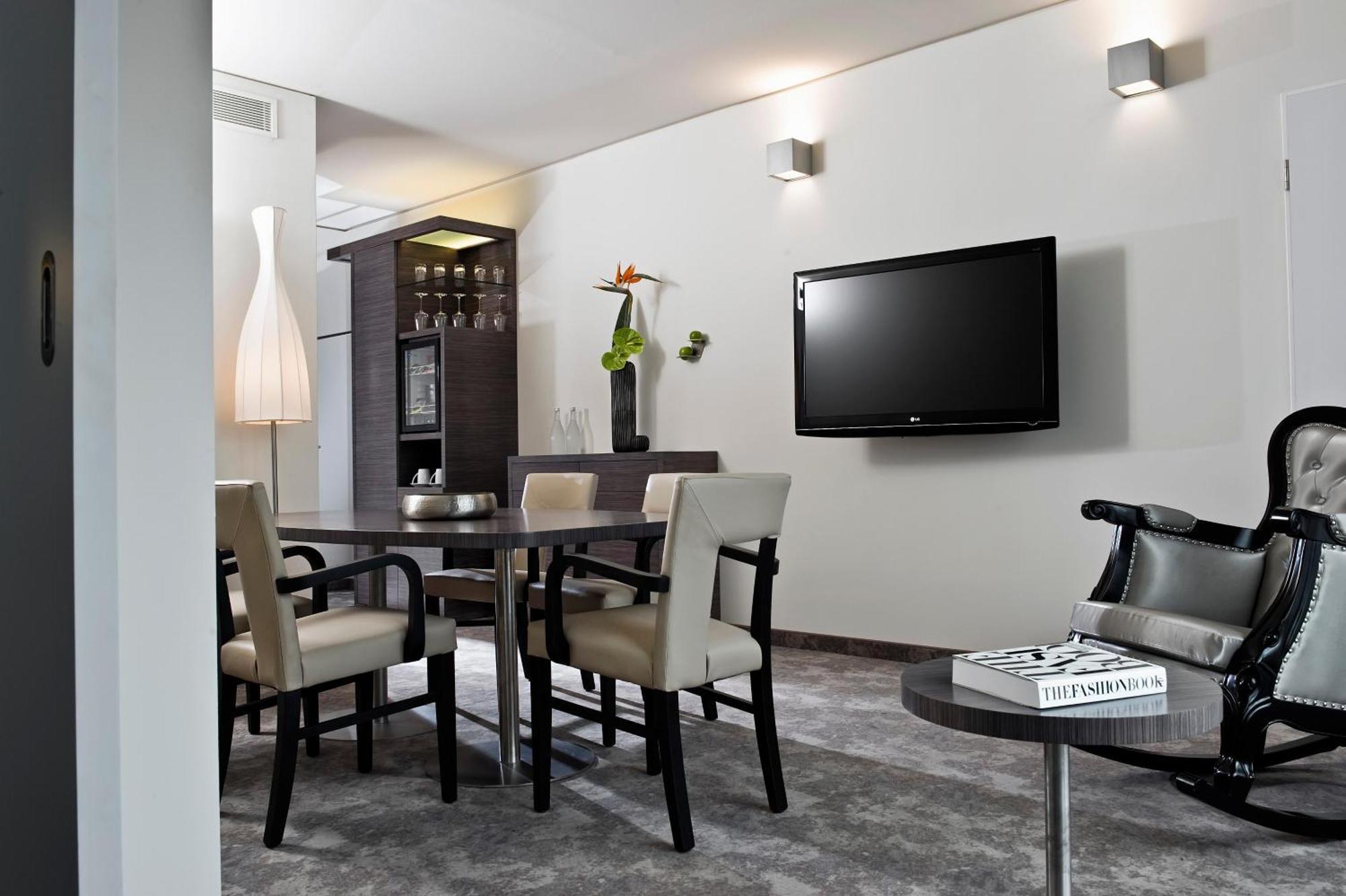 Suite