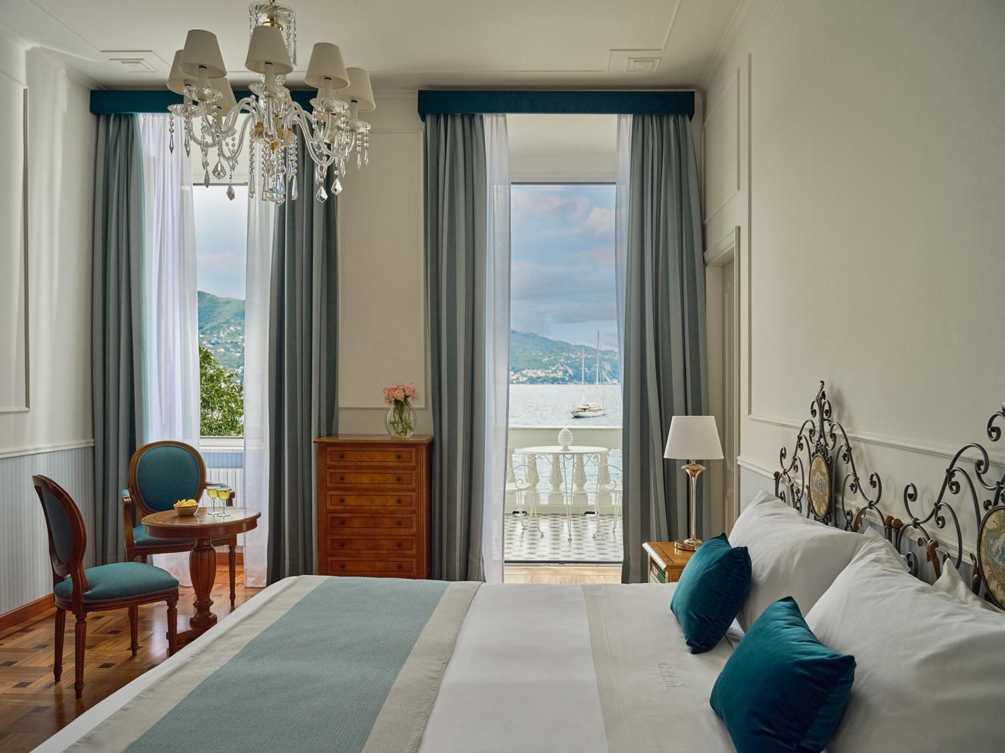 Superior Double or Twin Room Sea View