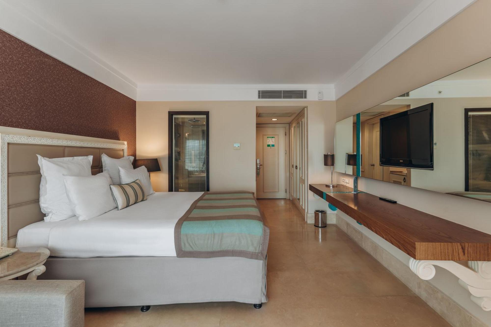 Standard Double or Twin Room Sea View