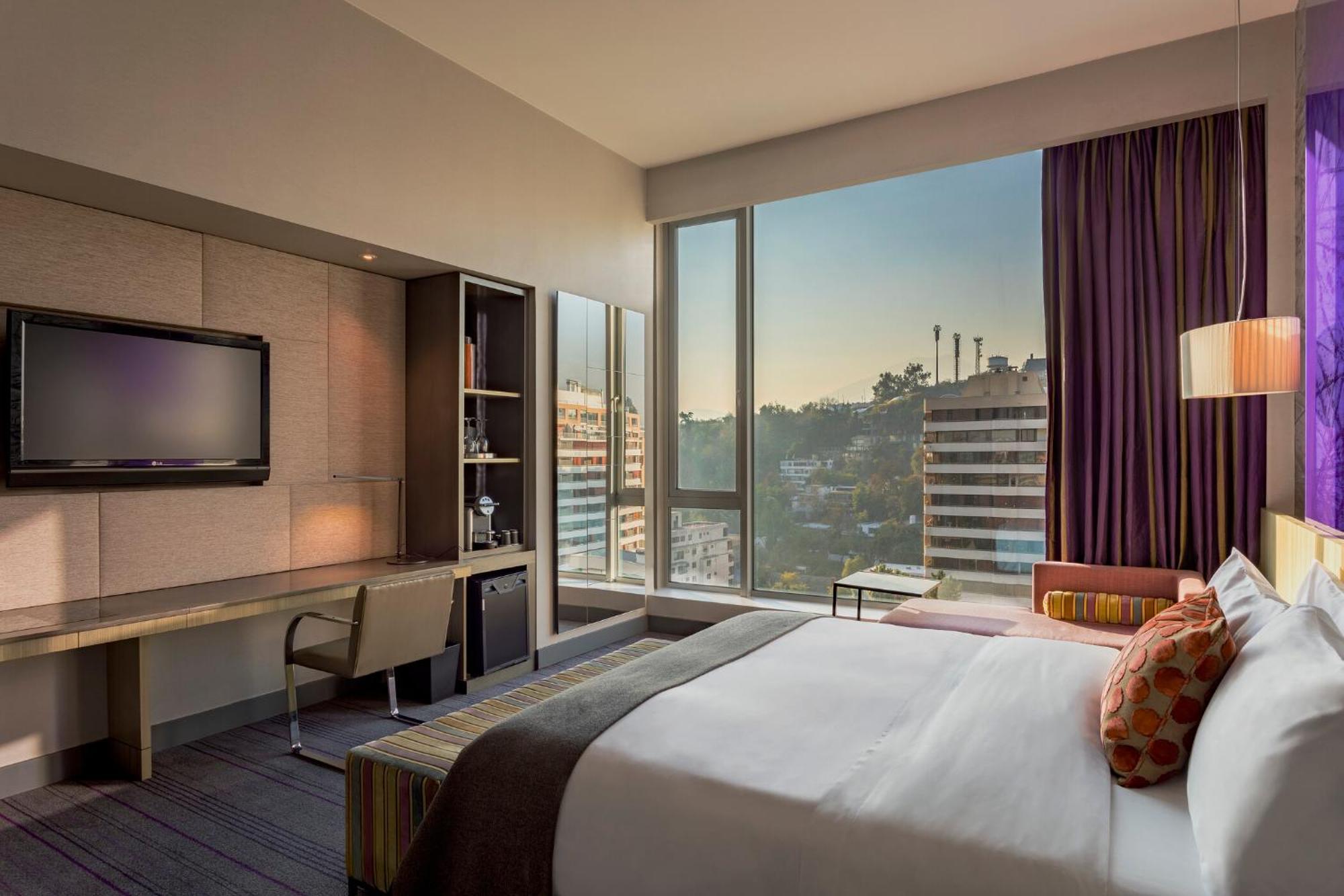 Cozy Guest room 1 King City view