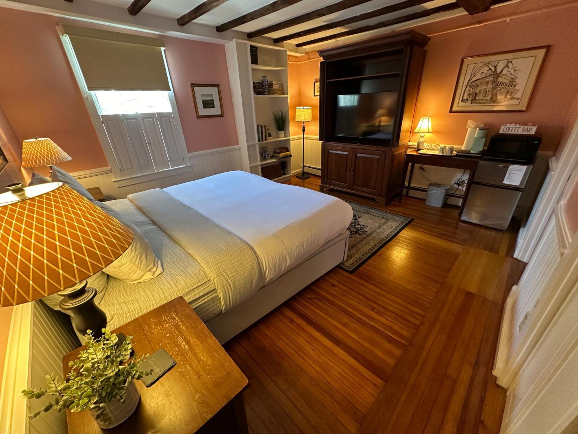 King Suite Spa Bath