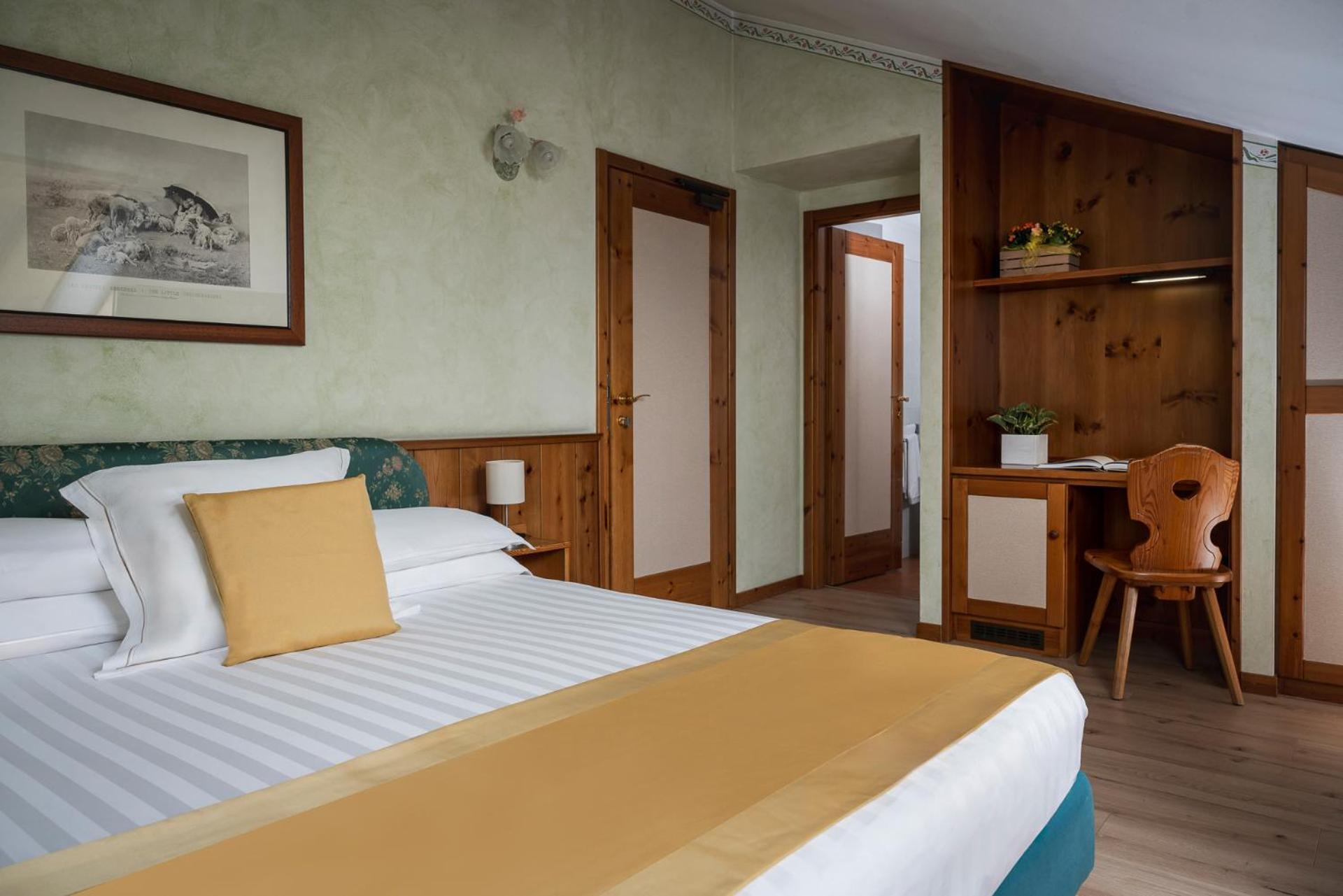 Classic Double Room