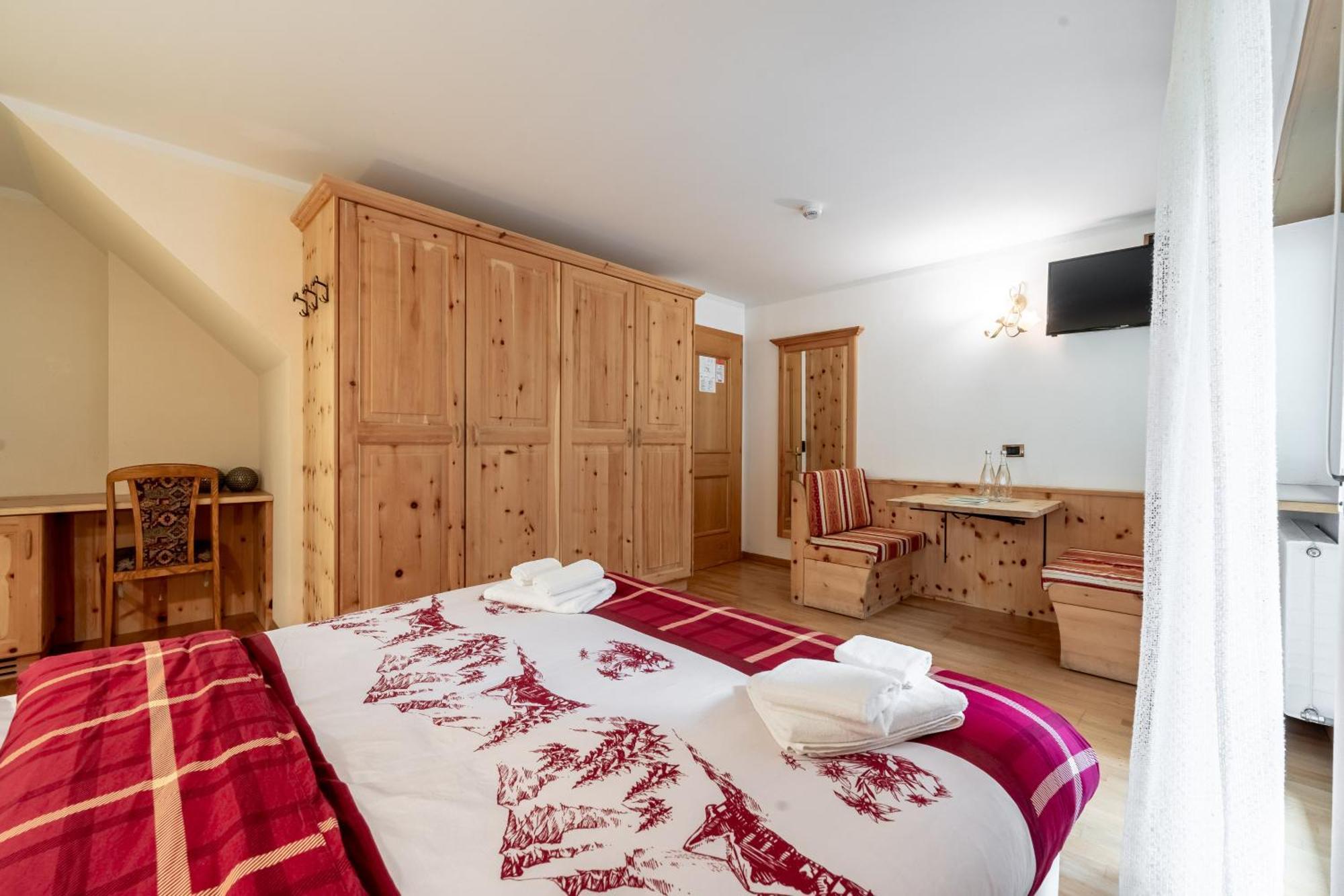 Classic Triple Room
