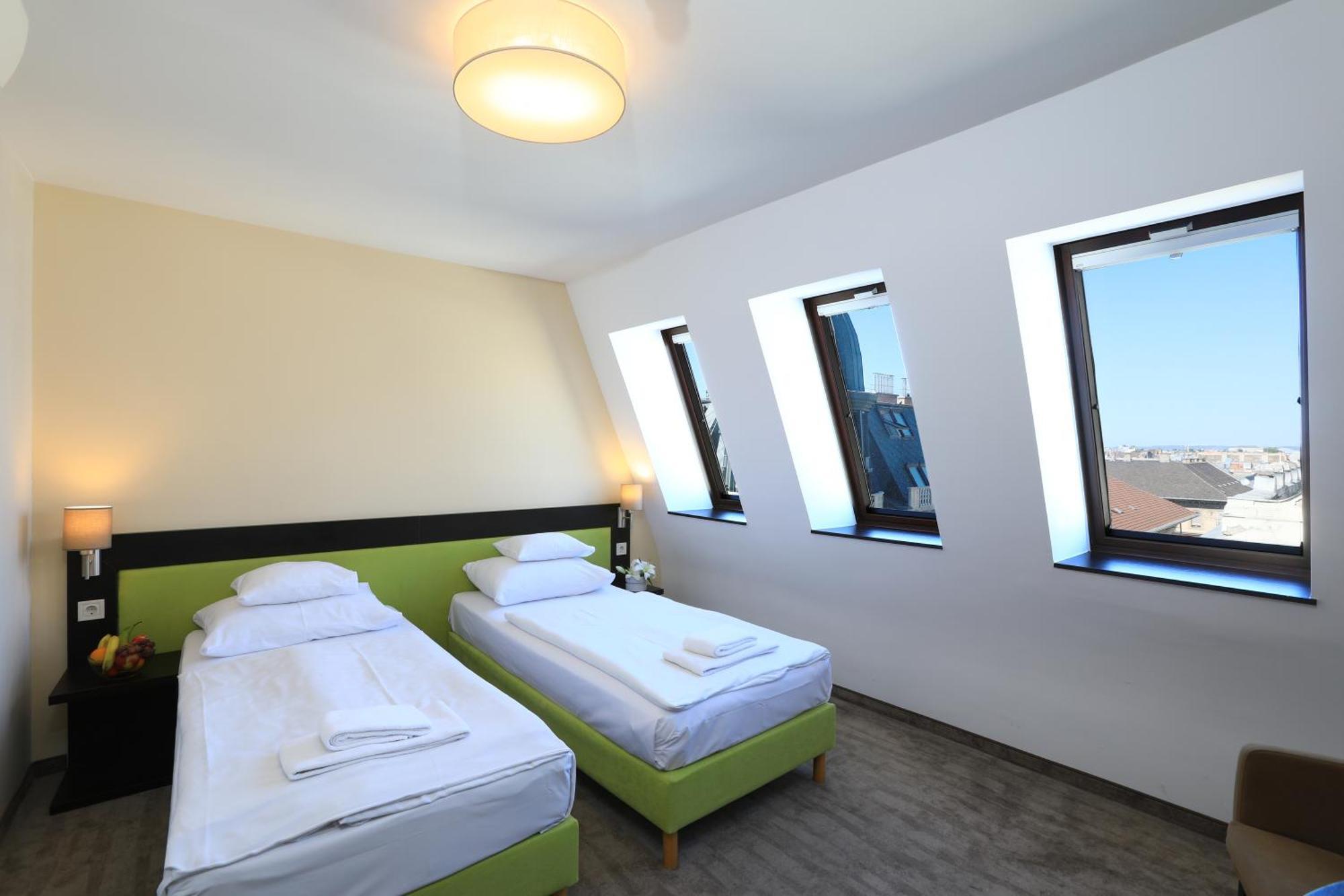 Economy Twin Room