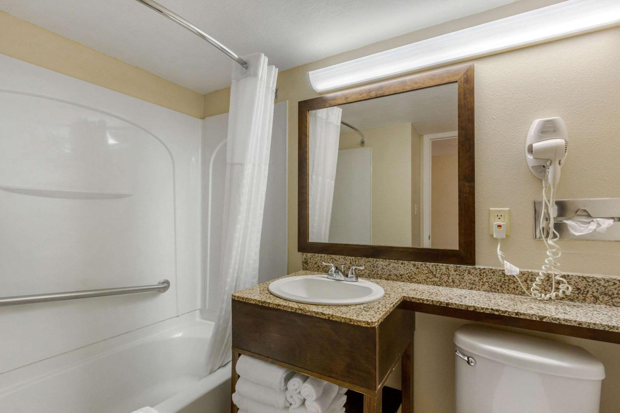 Double Room Two Double Beds Non-Smoking