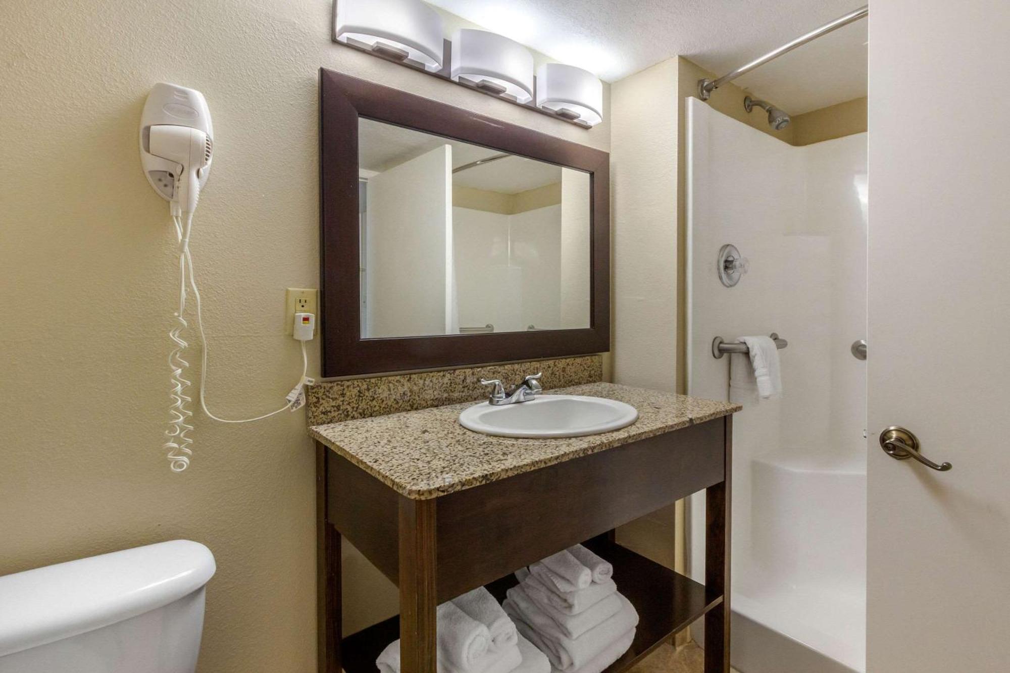 Junior Suite Two Double Beds Sofa Bed Non-Smoking